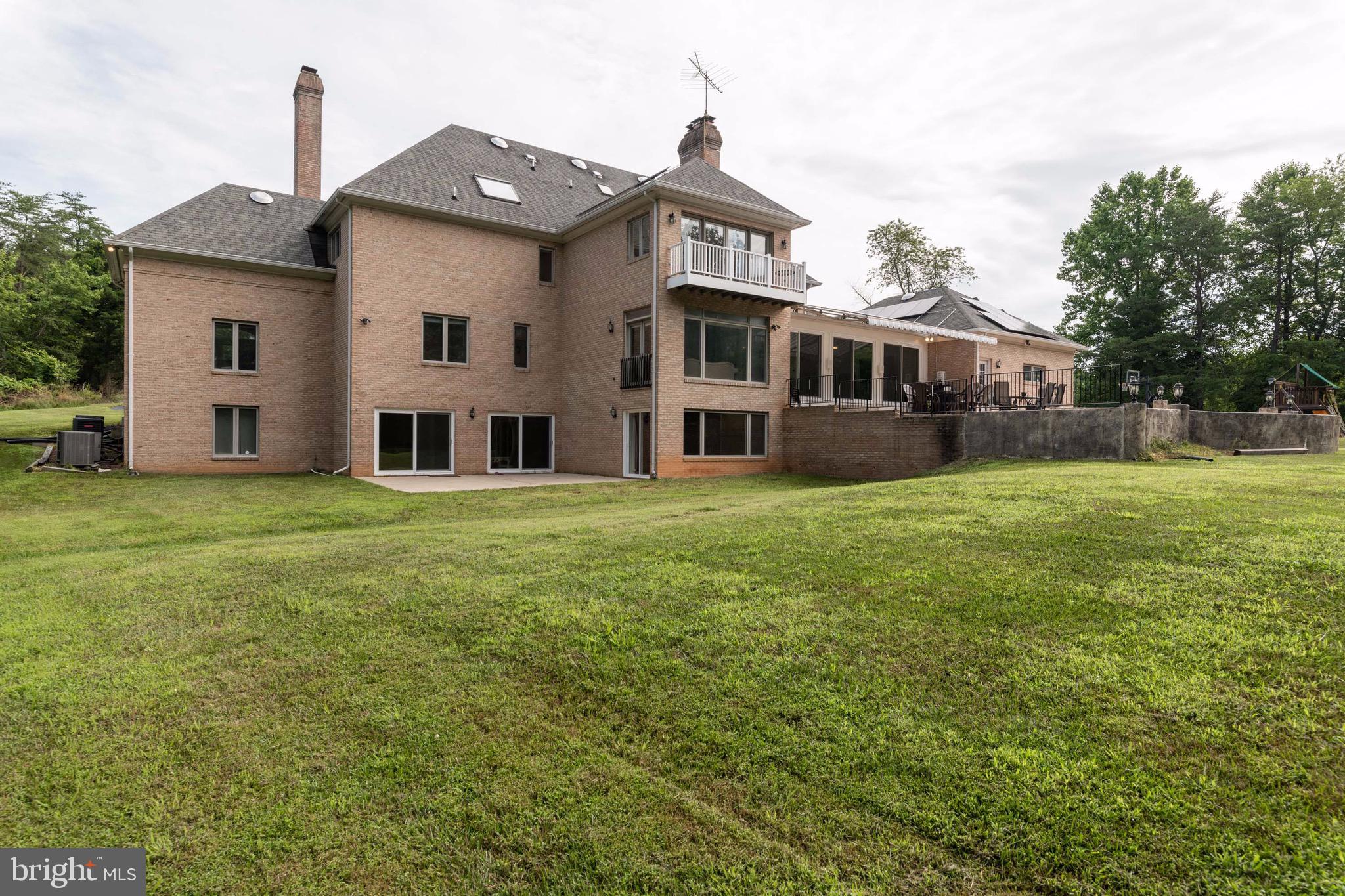 TIMBER HILL - Residential