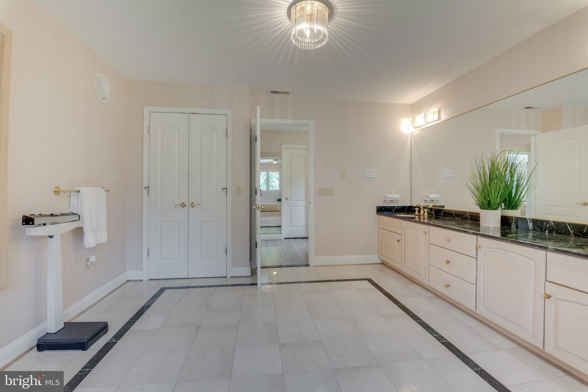 TIMBER HILL - Residential