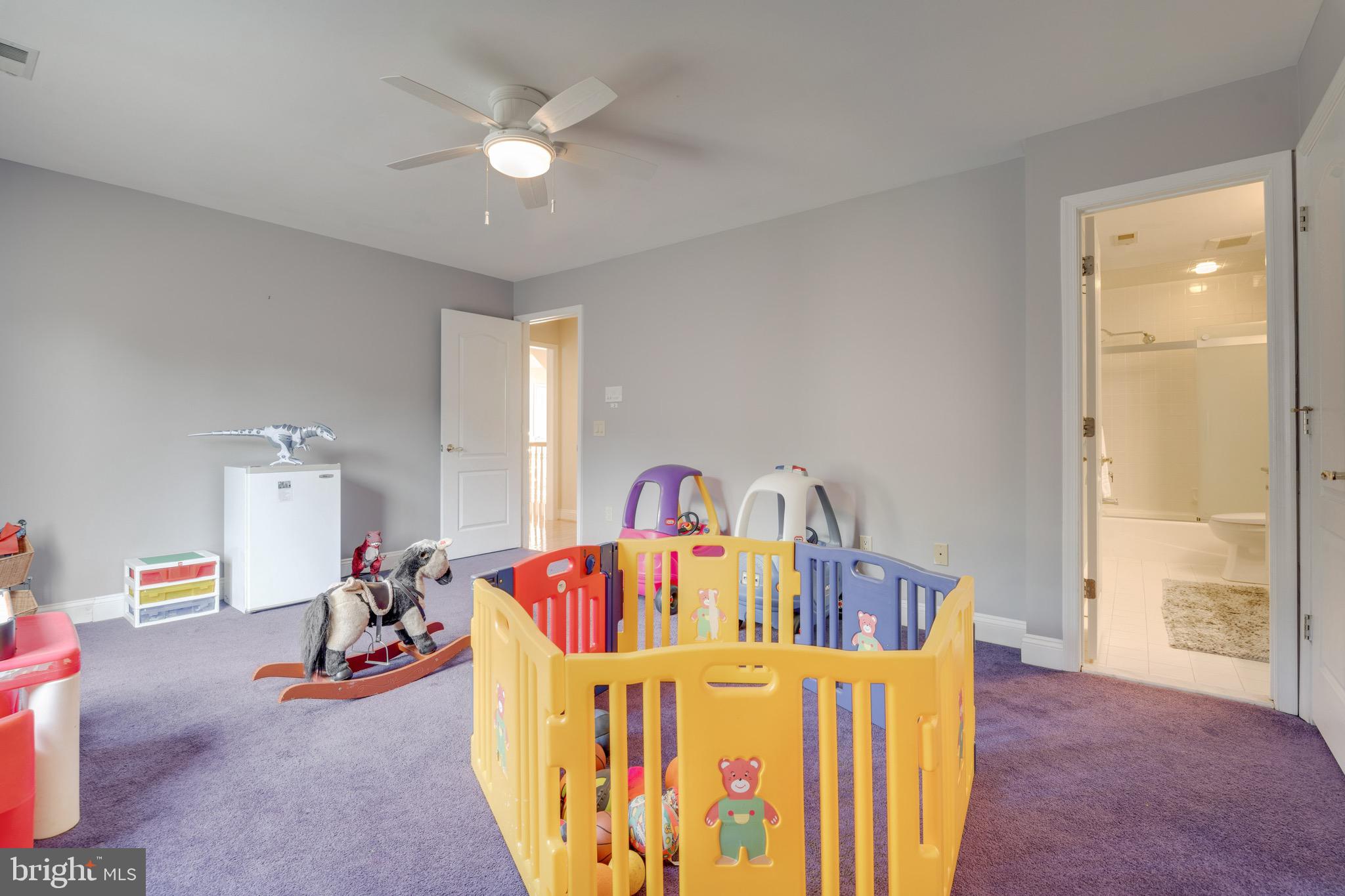 TIMBER HILL - Residential