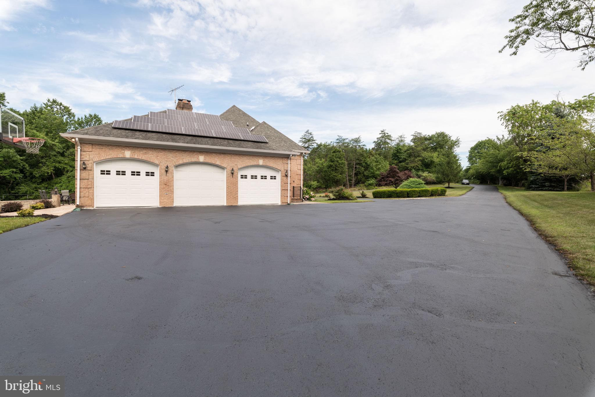 TIMBER HILL - Residential