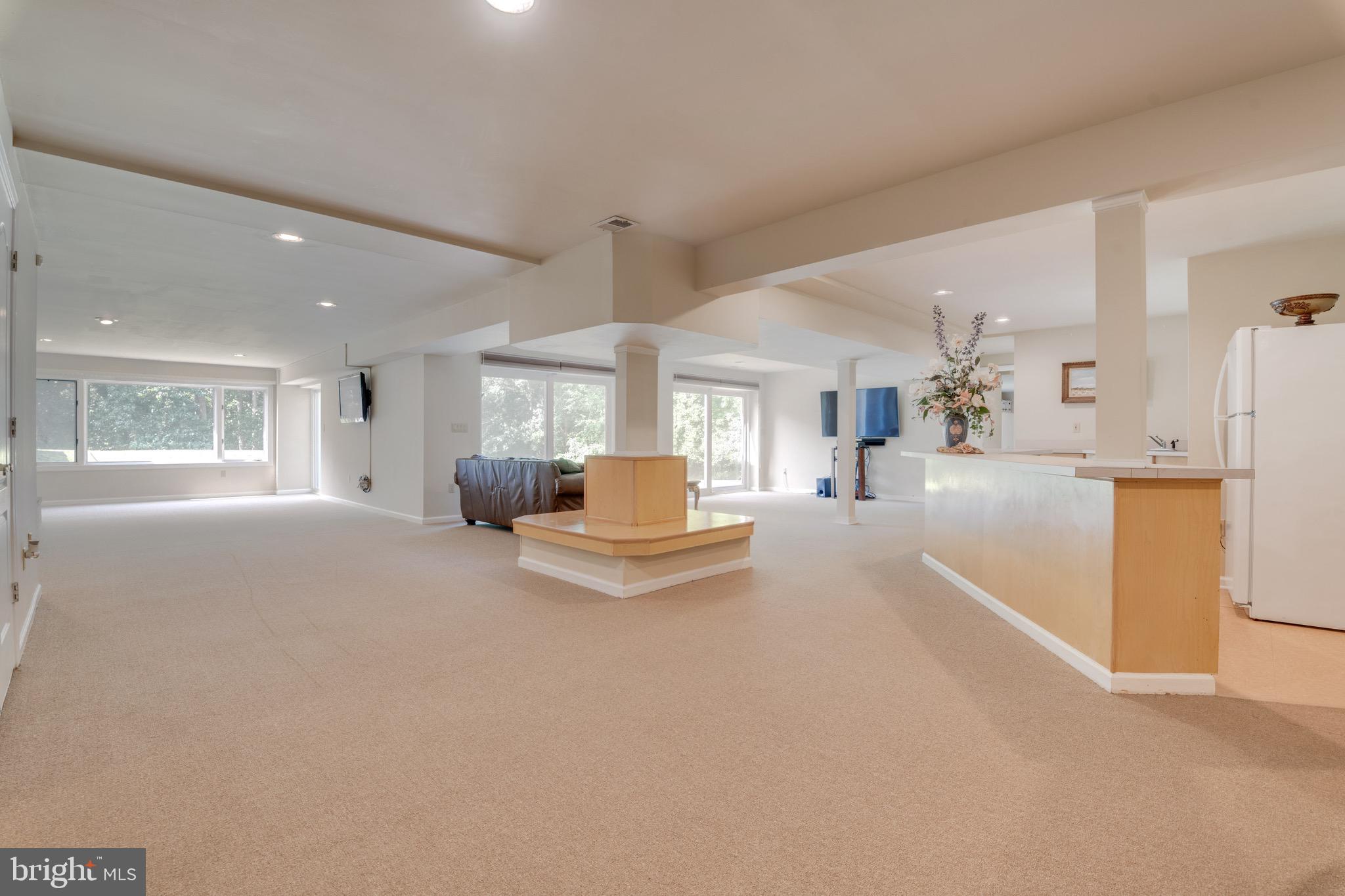 TIMBER HILL - Residential