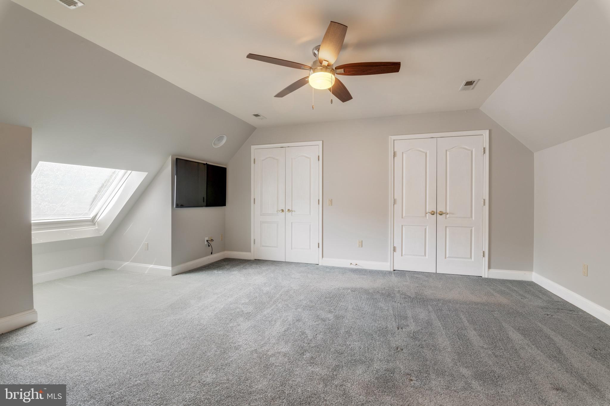 TIMBER HILL - Residential