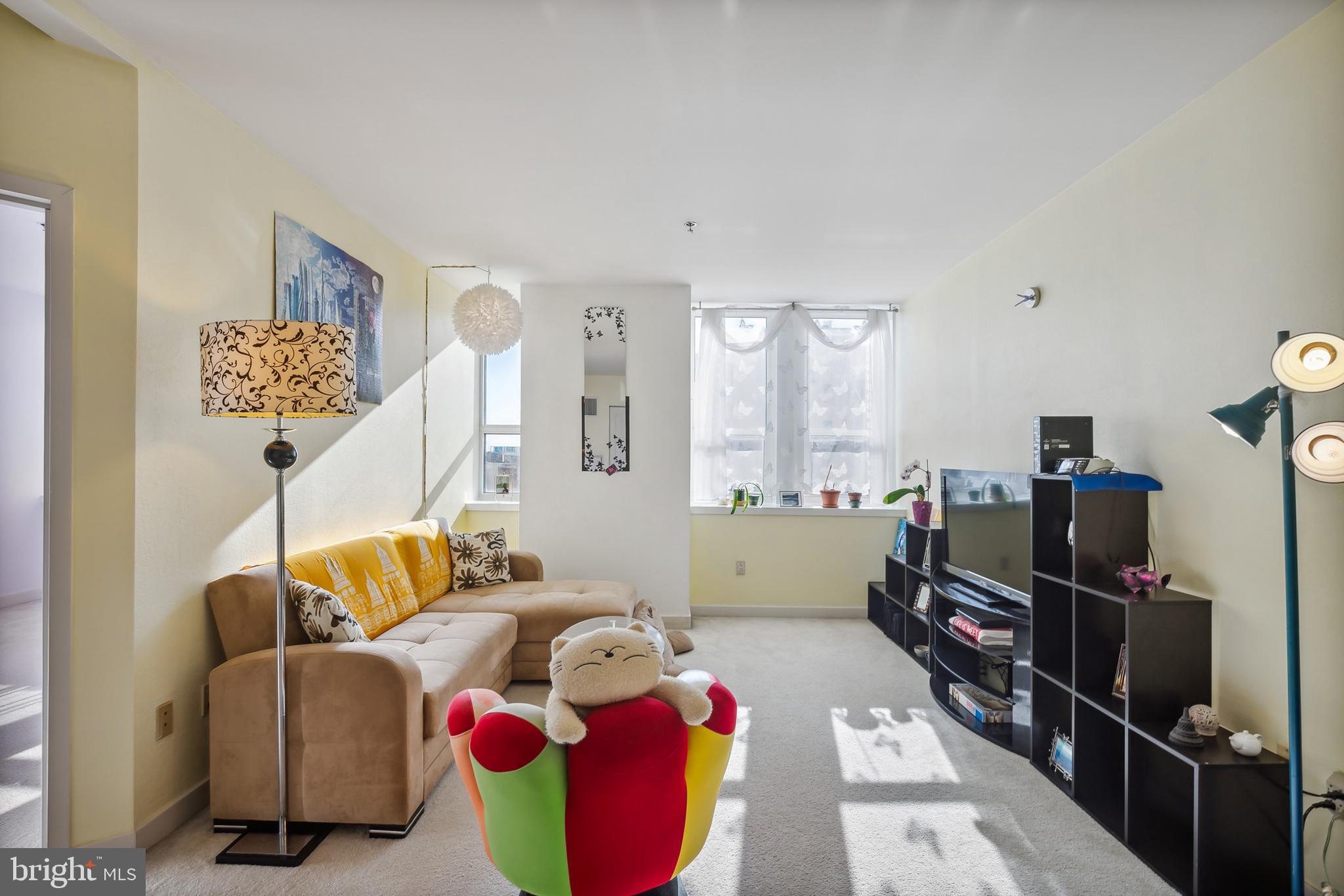 CHINATOWN - Residential