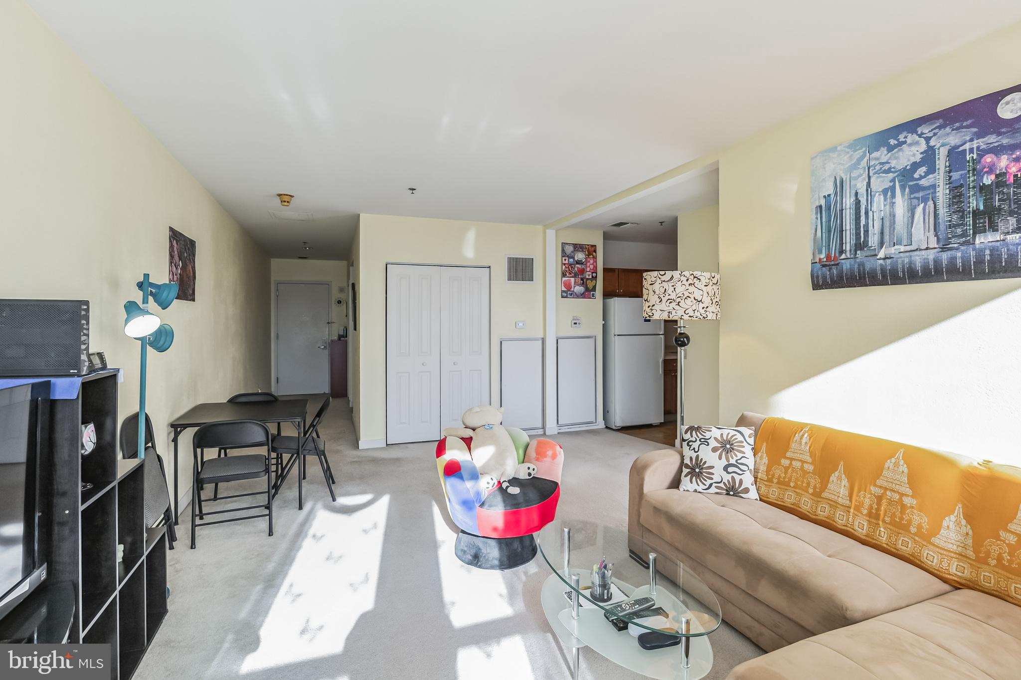 CHINATOWN - Residential