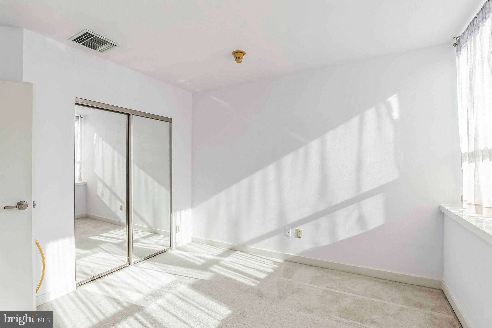 CHINATOWN - Residential