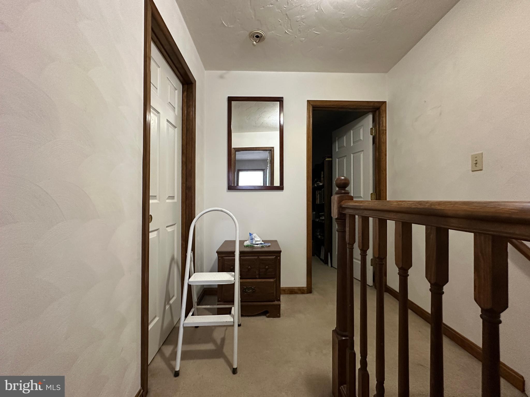 COLONIAL RIDGE - Residential