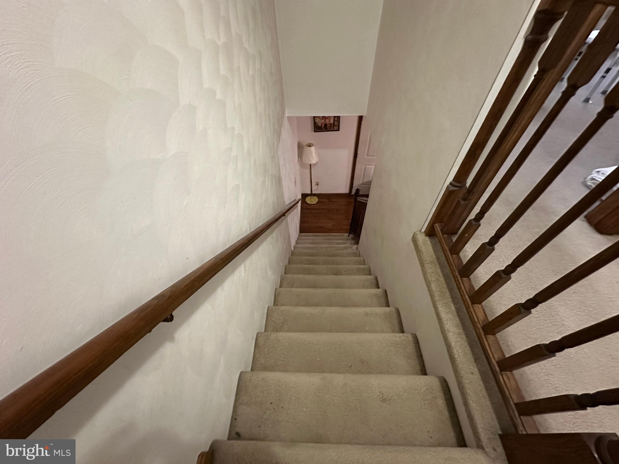 COLONIAL RIDGE - Residential