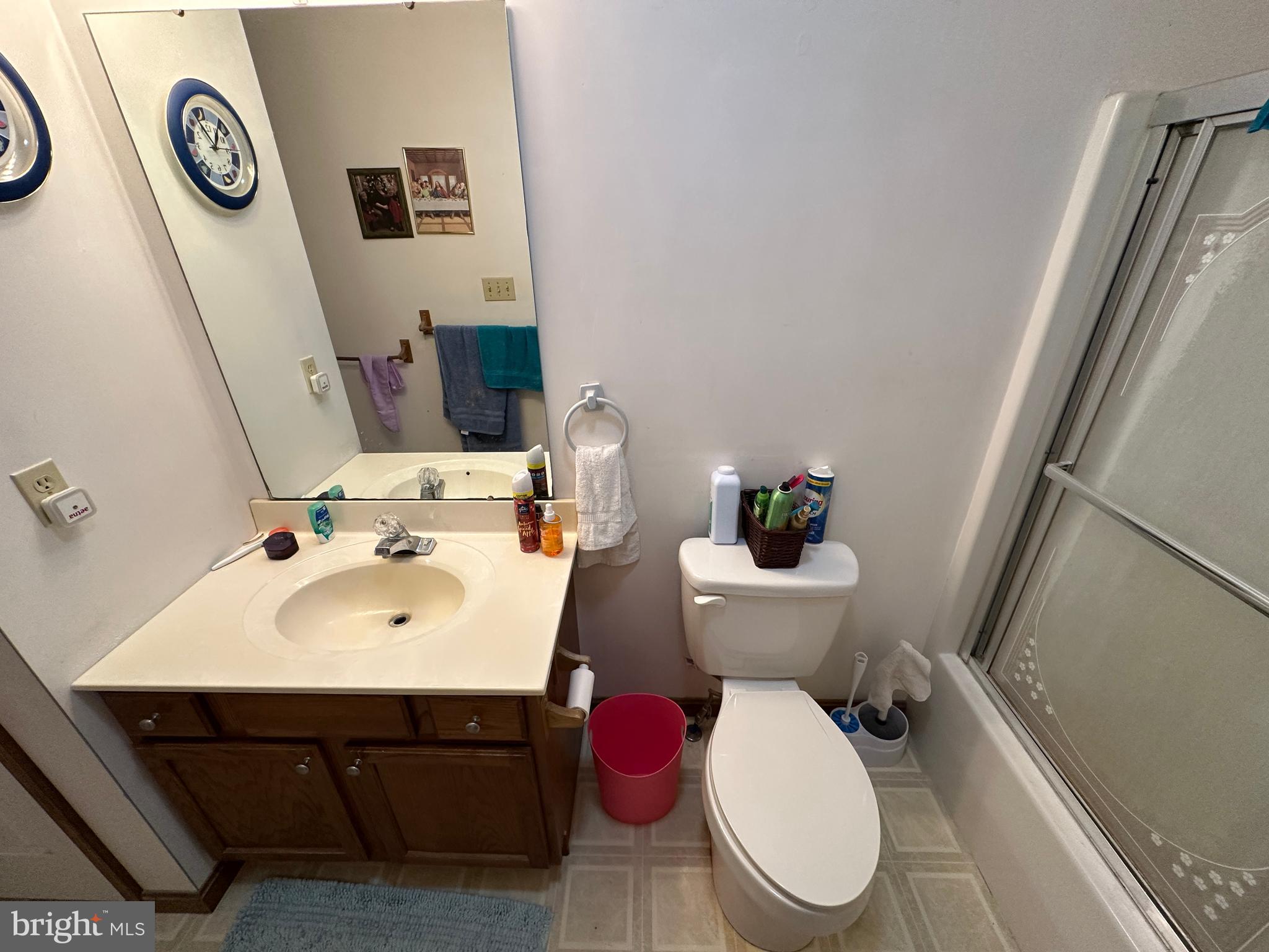 COLONIAL RIDGE - Residential