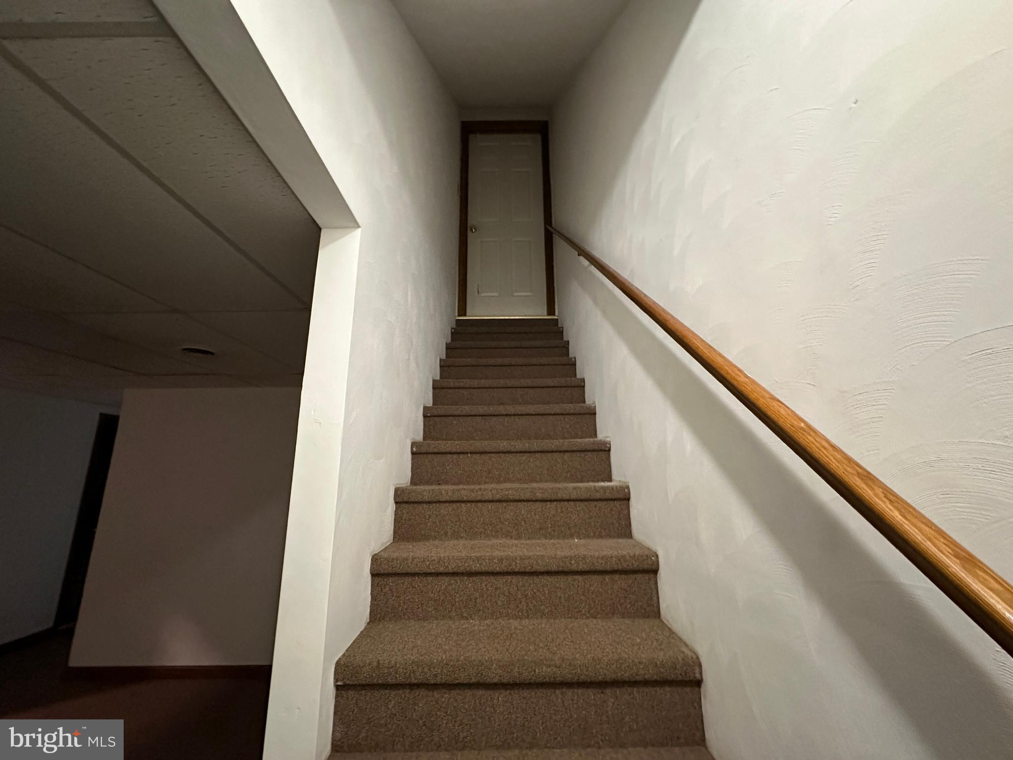 COLONIAL RIDGE - Residential