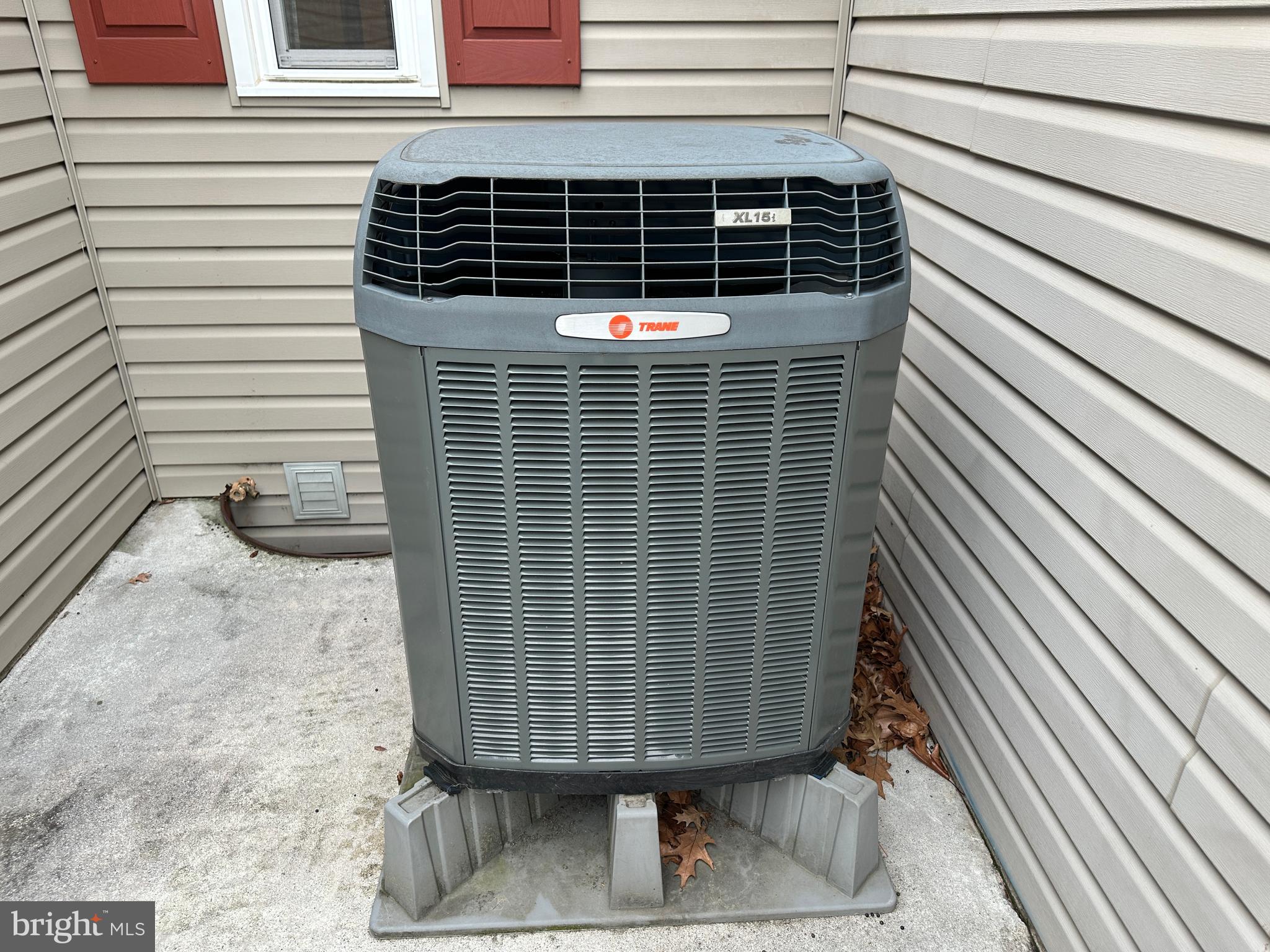 COLONIAL RIDGE - Residential