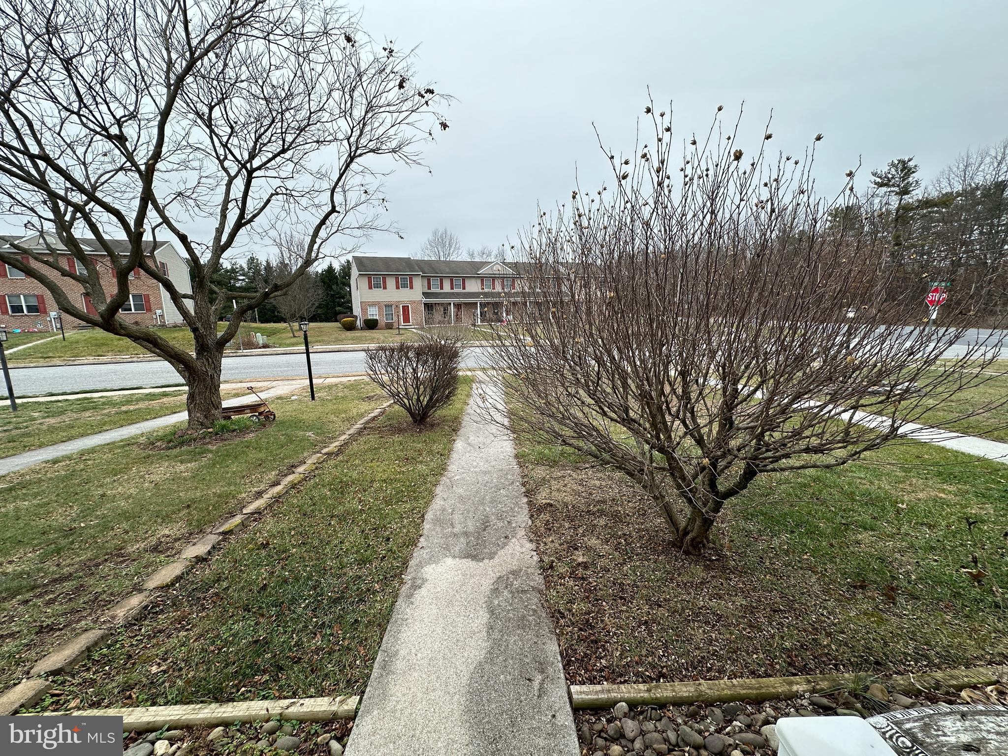 COLONIAL RIDGE - Residential