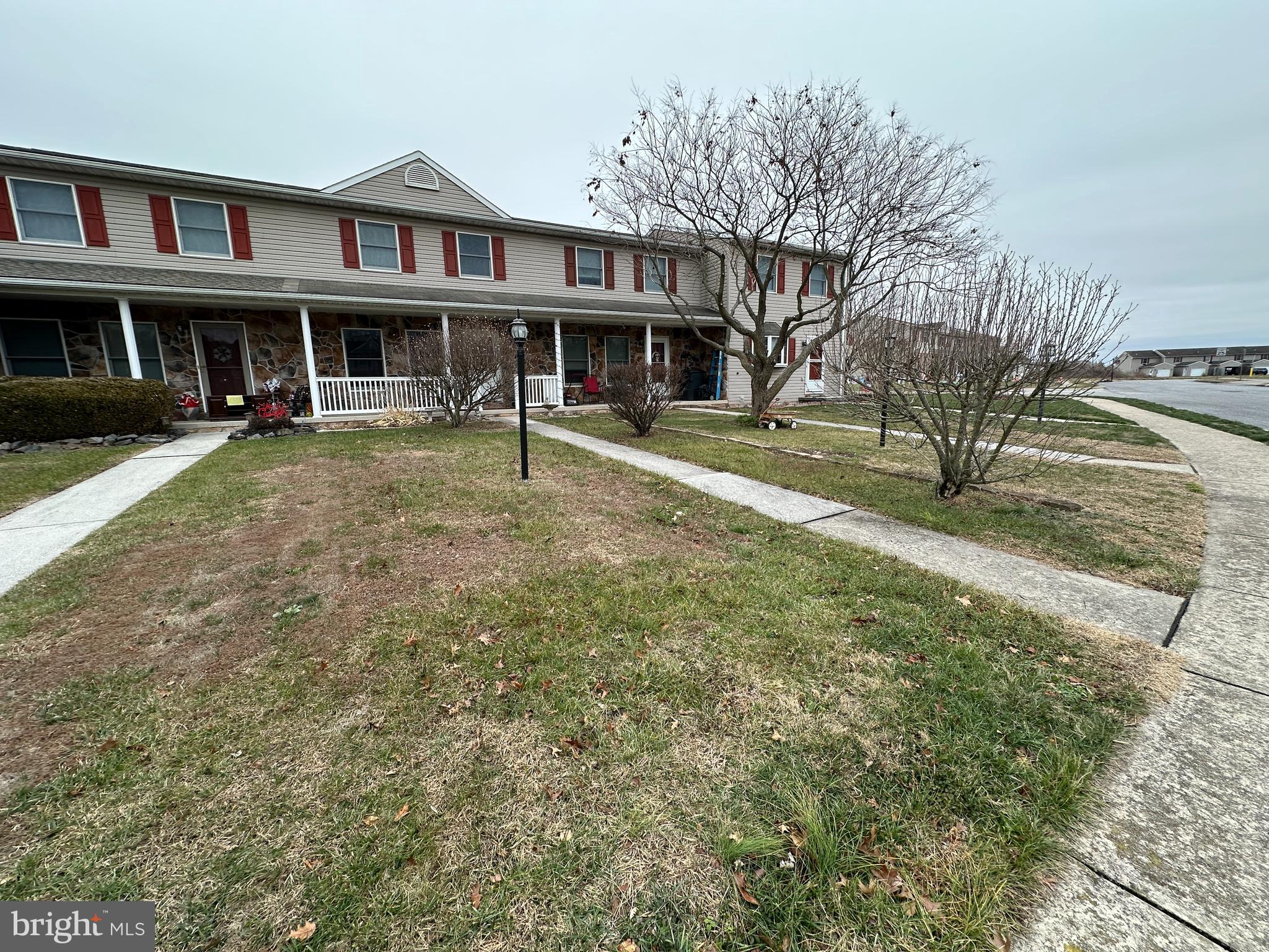 COLONIAL RIDGE - Residential