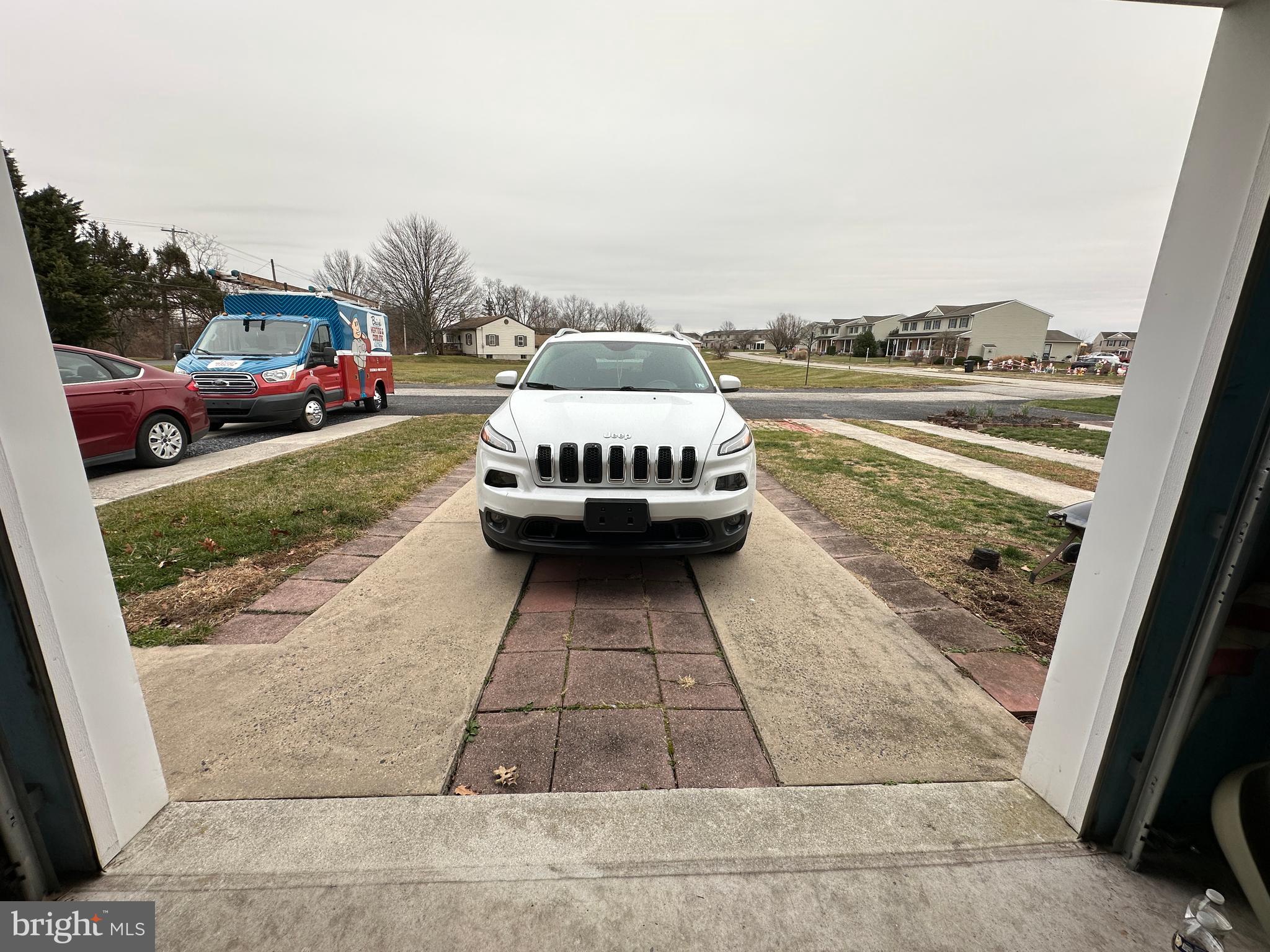 COLONIAL RIDGE - Residential