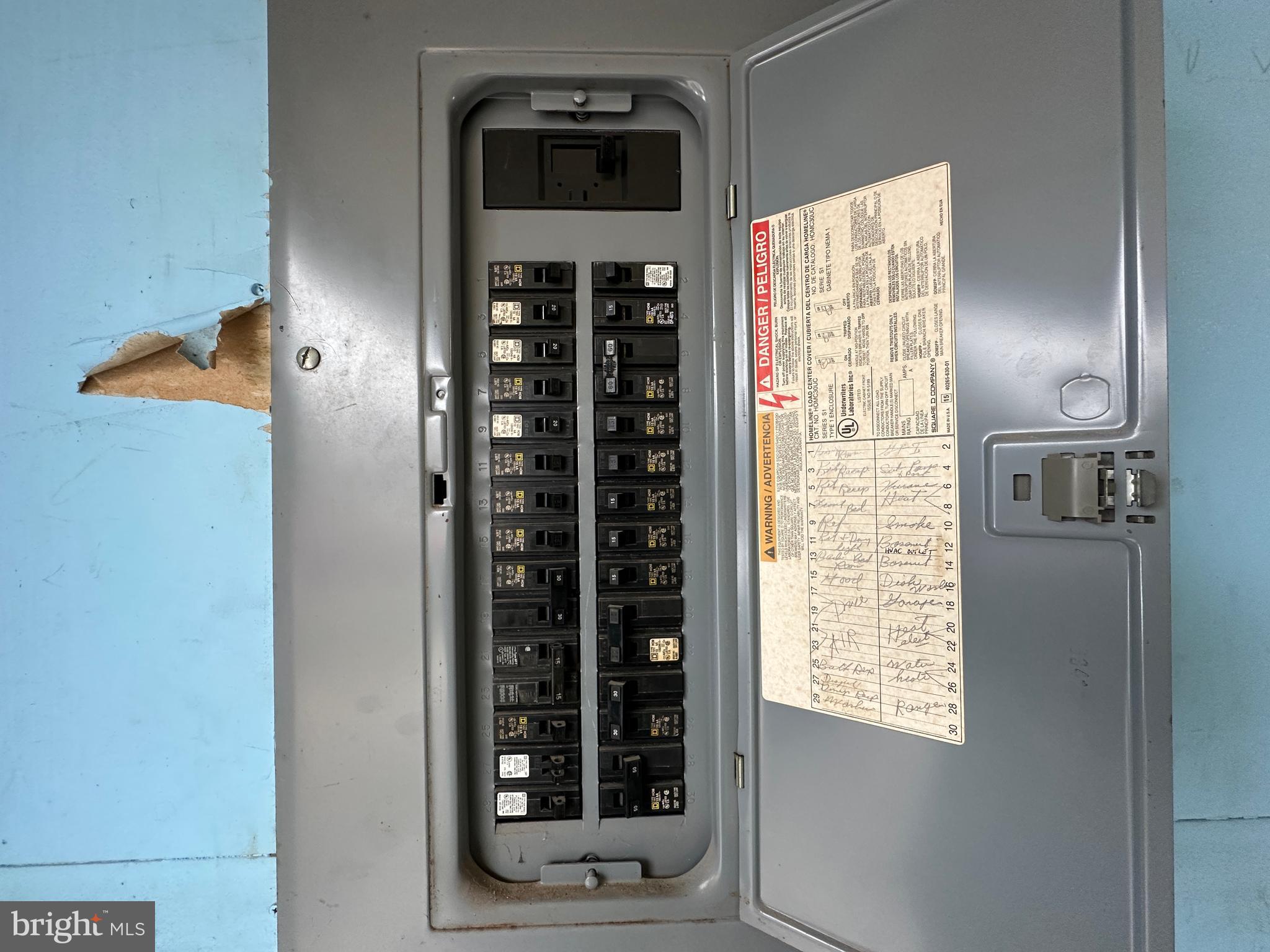 COLONIAL RIDGE - Residential