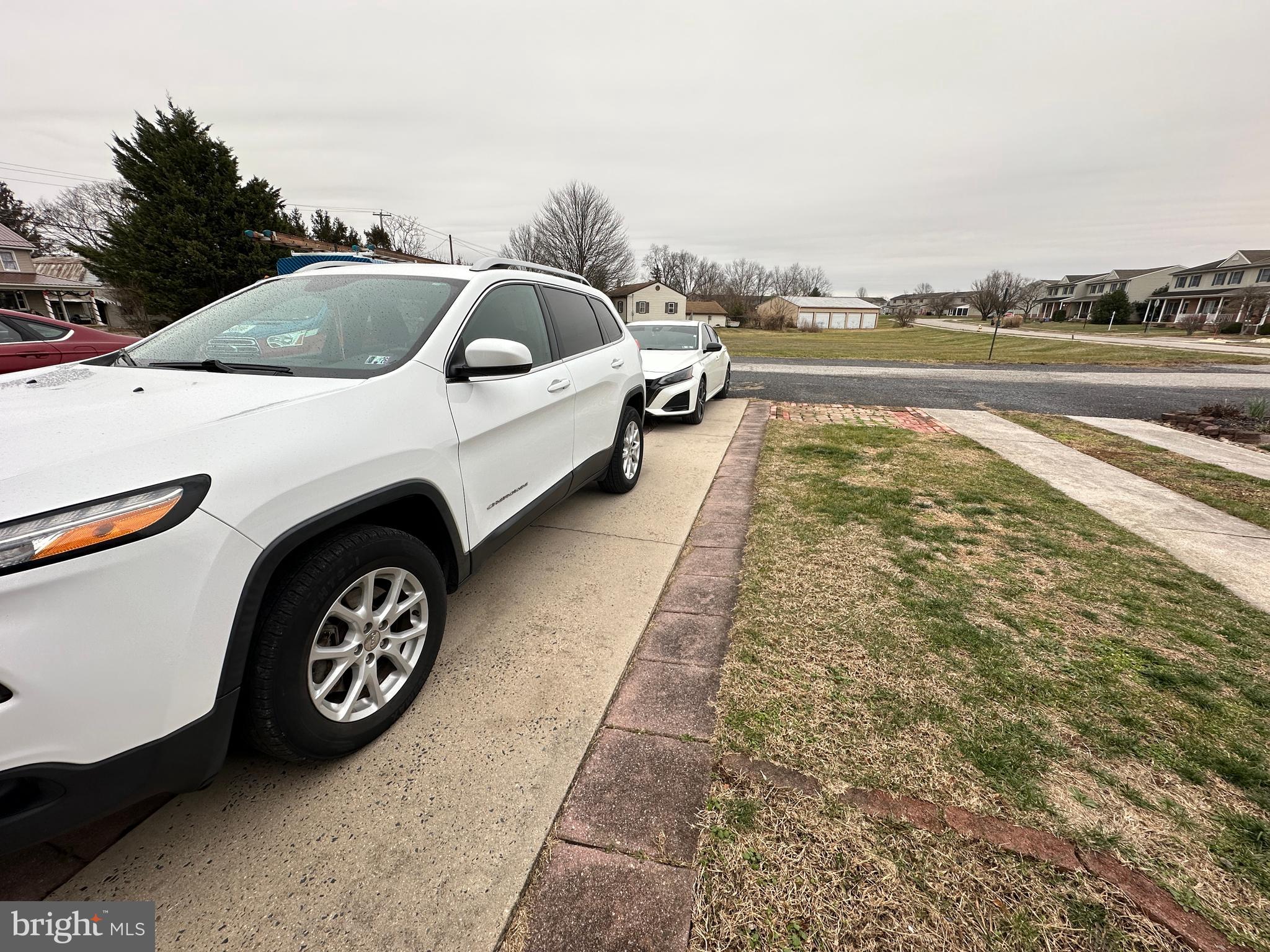 COLONIAL RIDGE - Residential