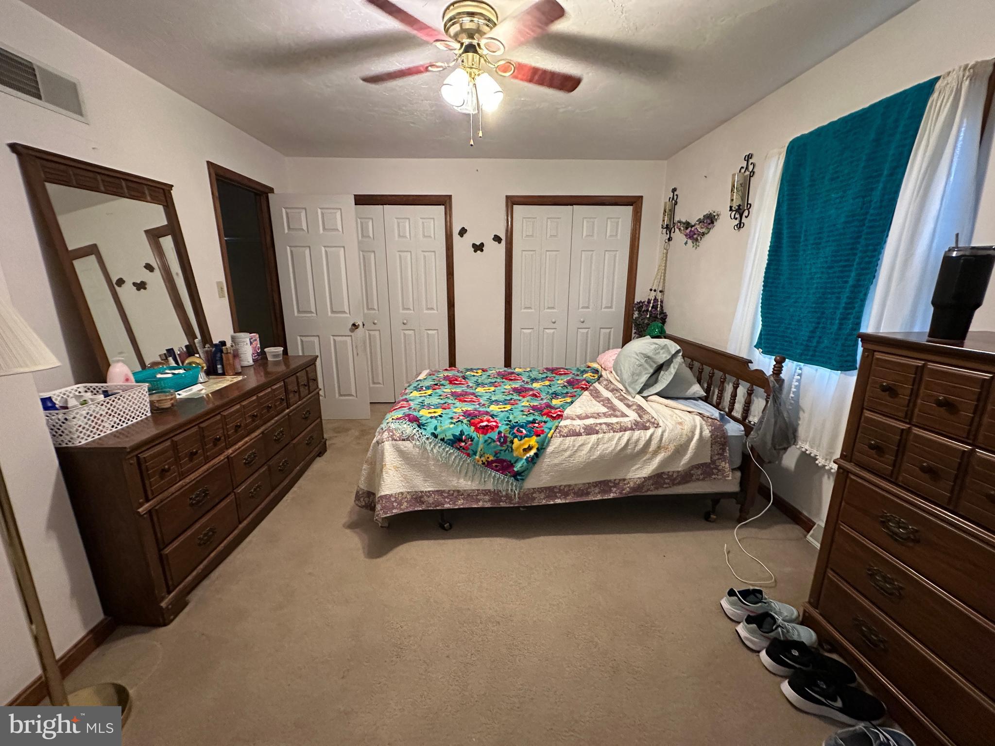 COLONIAL RIDGE - Residential