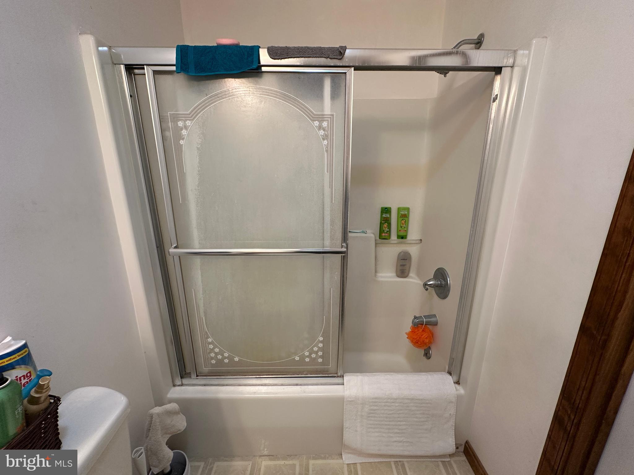 COLONIAL RIDGE - Residential