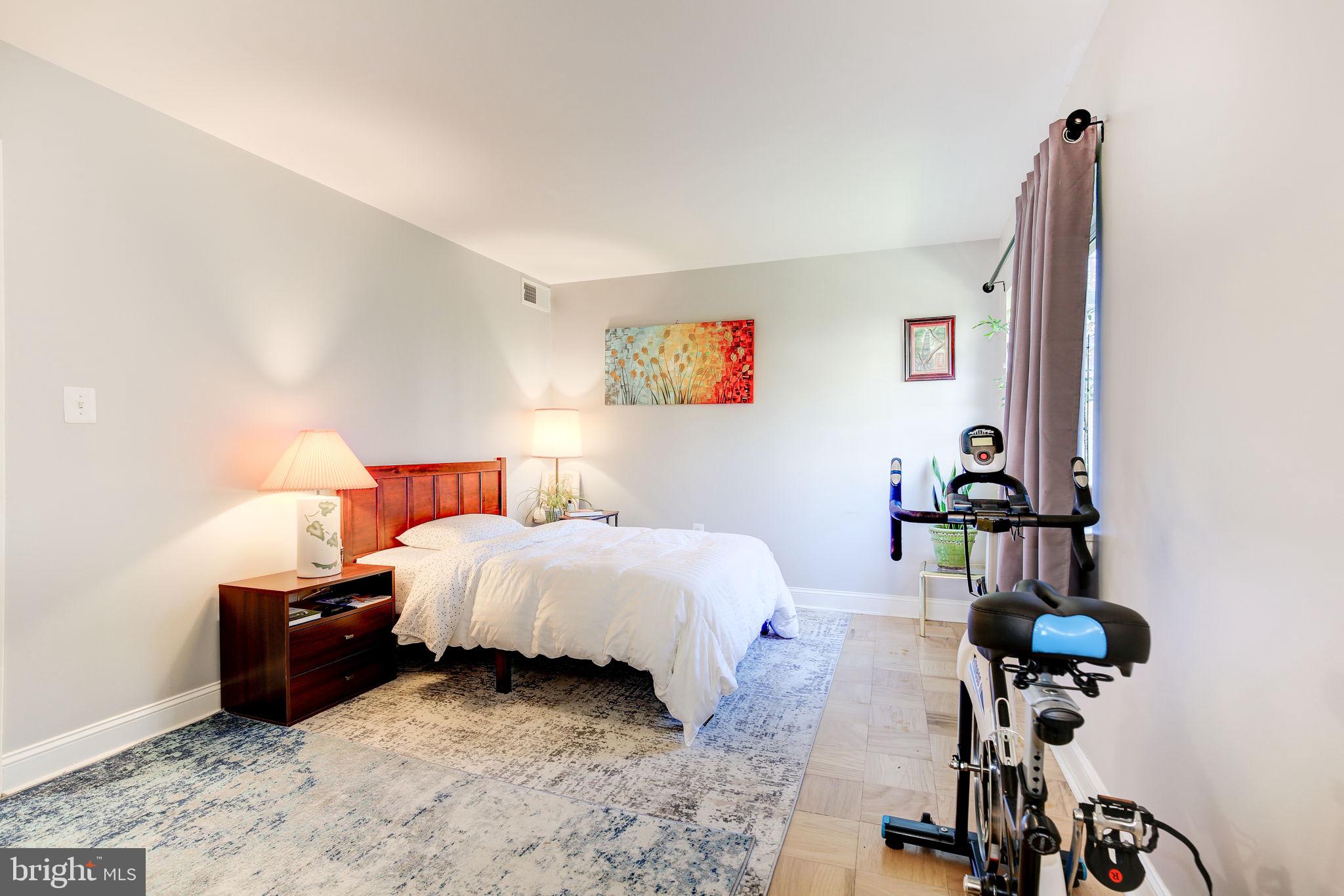 BETHESDA PARK - Residential