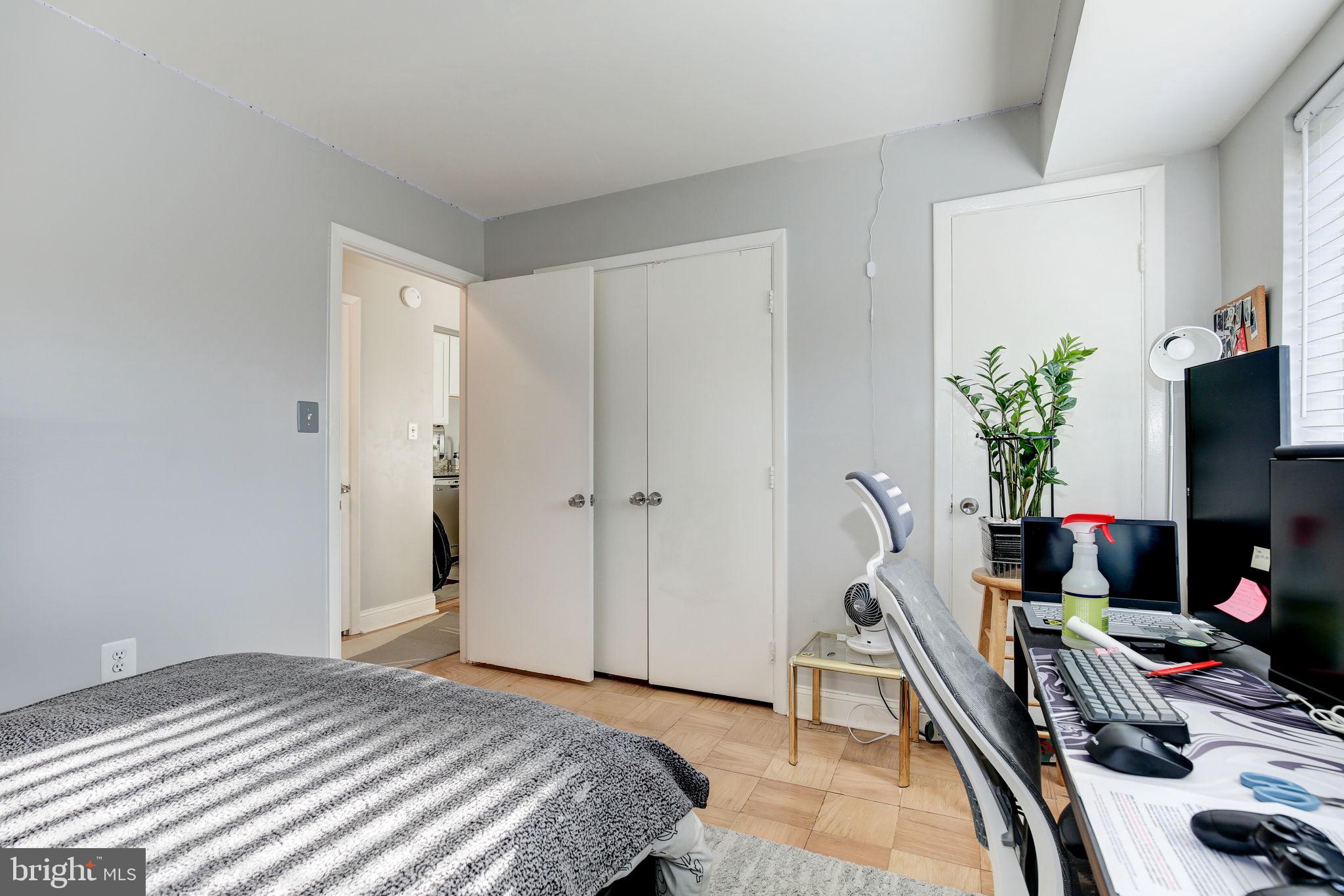 BETHESDA PARK - Residential