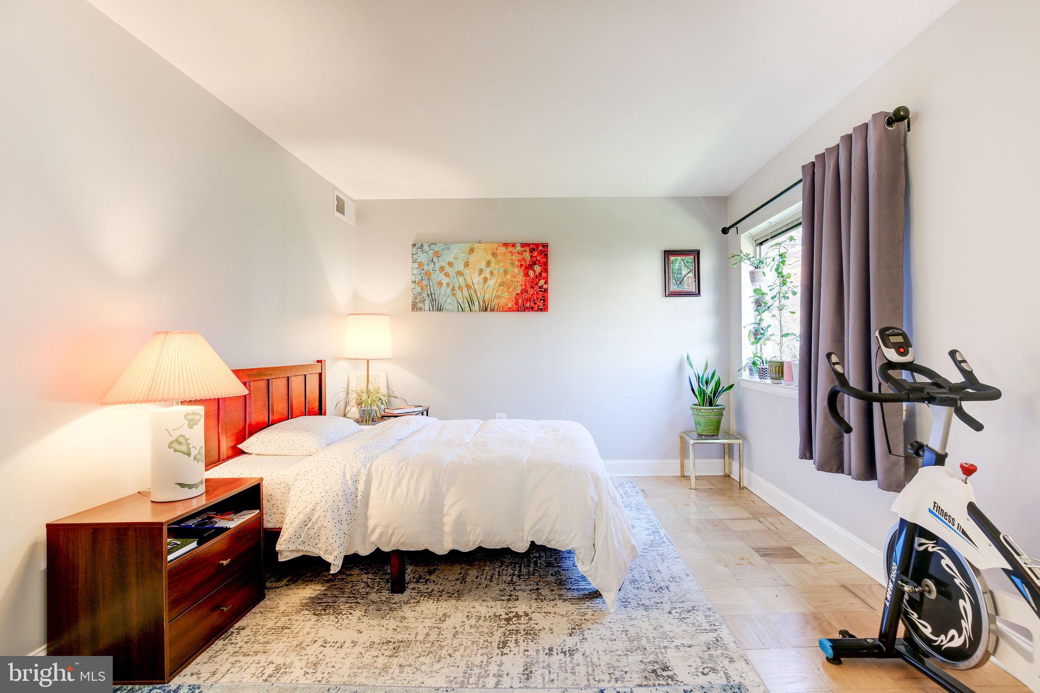 BETHESDA PARK - Residential