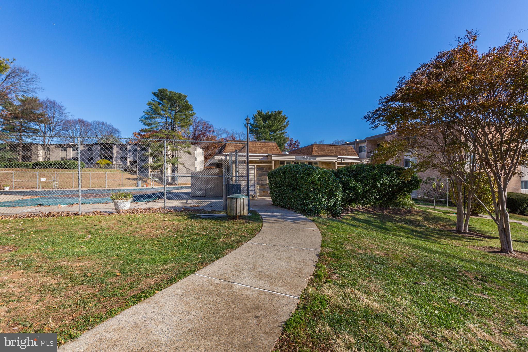 BETHESDA PARK - Residential