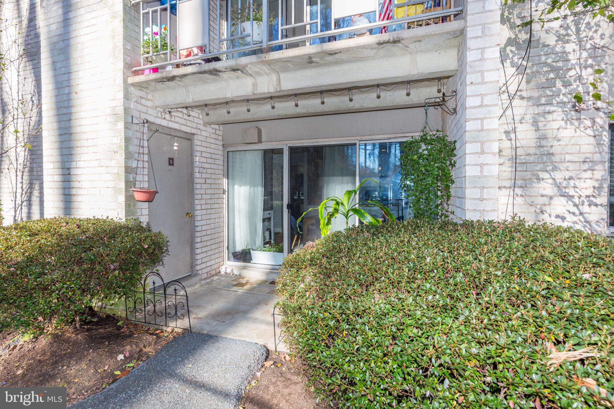 BETHESDA PARK - Residential