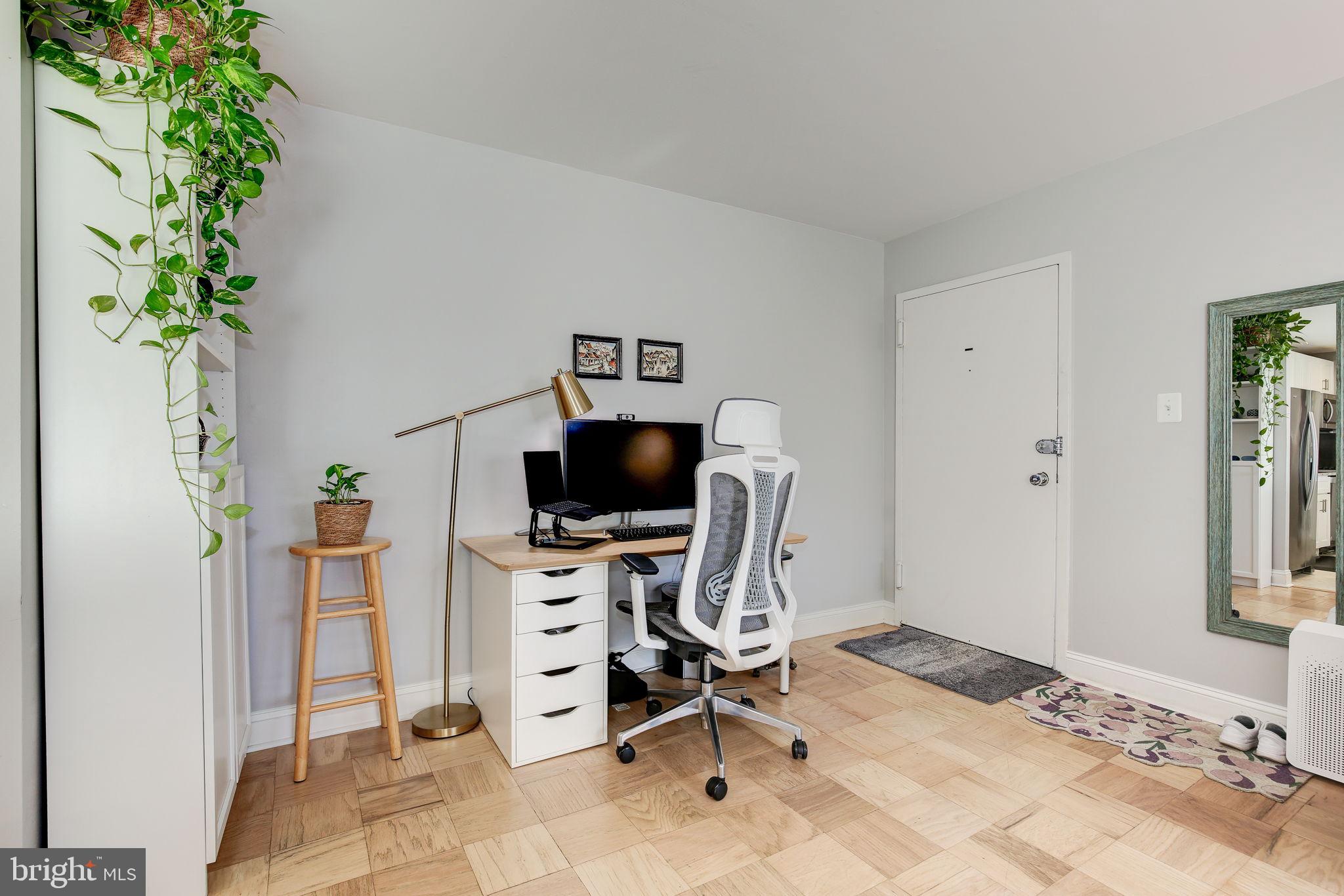 BETHESDA PARK - Residential