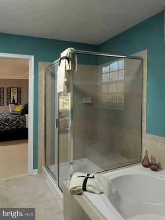 FOX WOOD MANOR - Residential