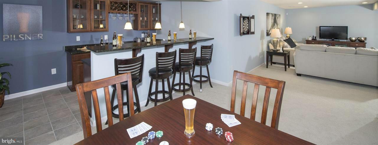 FOX WOOD MANOR - Residential