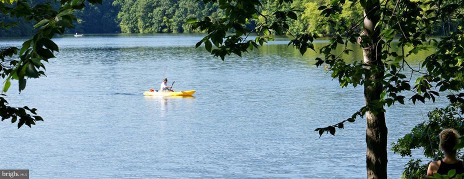 FOX WOOD MANOR - Residential