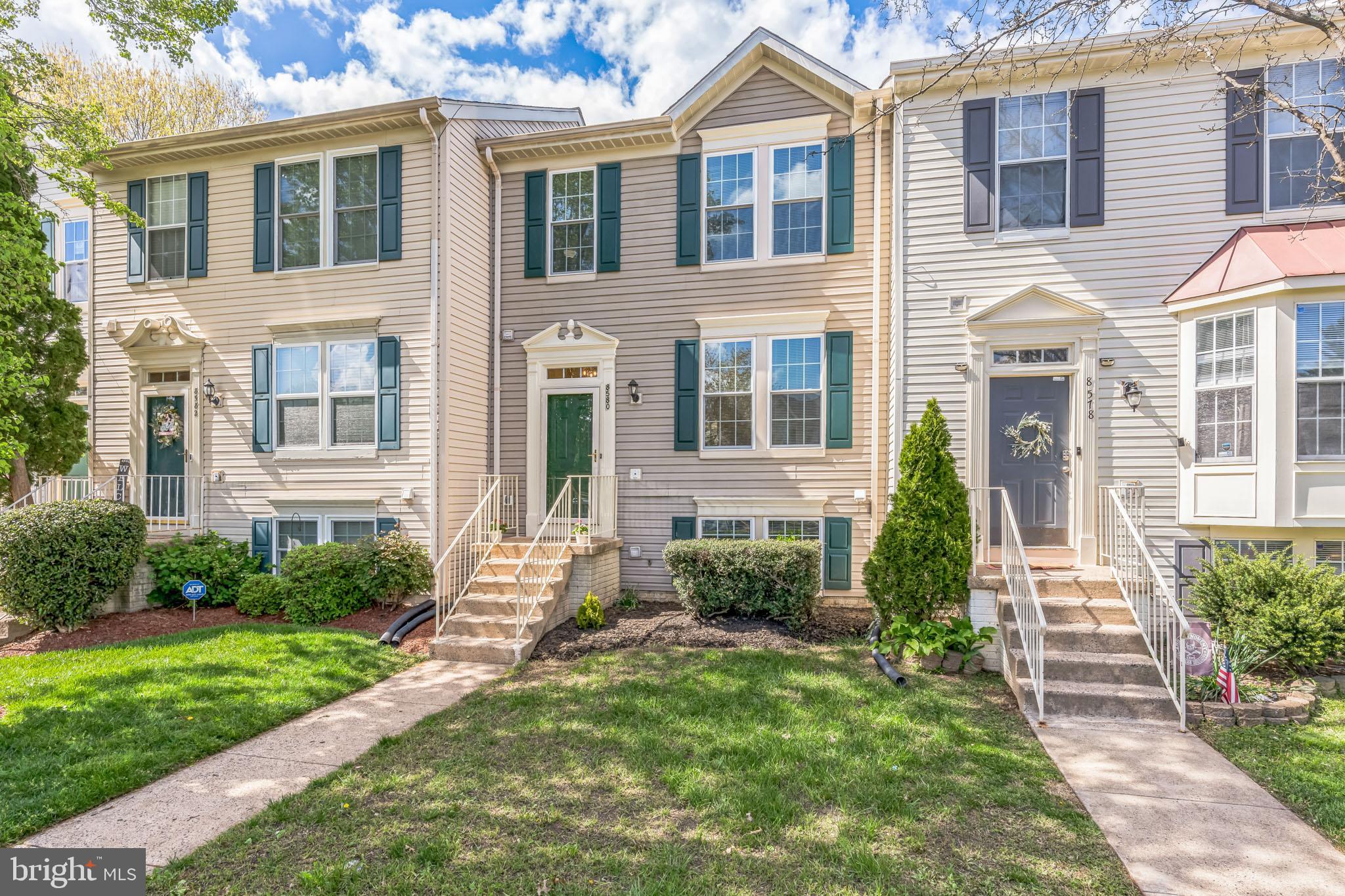 MAPLE POINTE - Residential