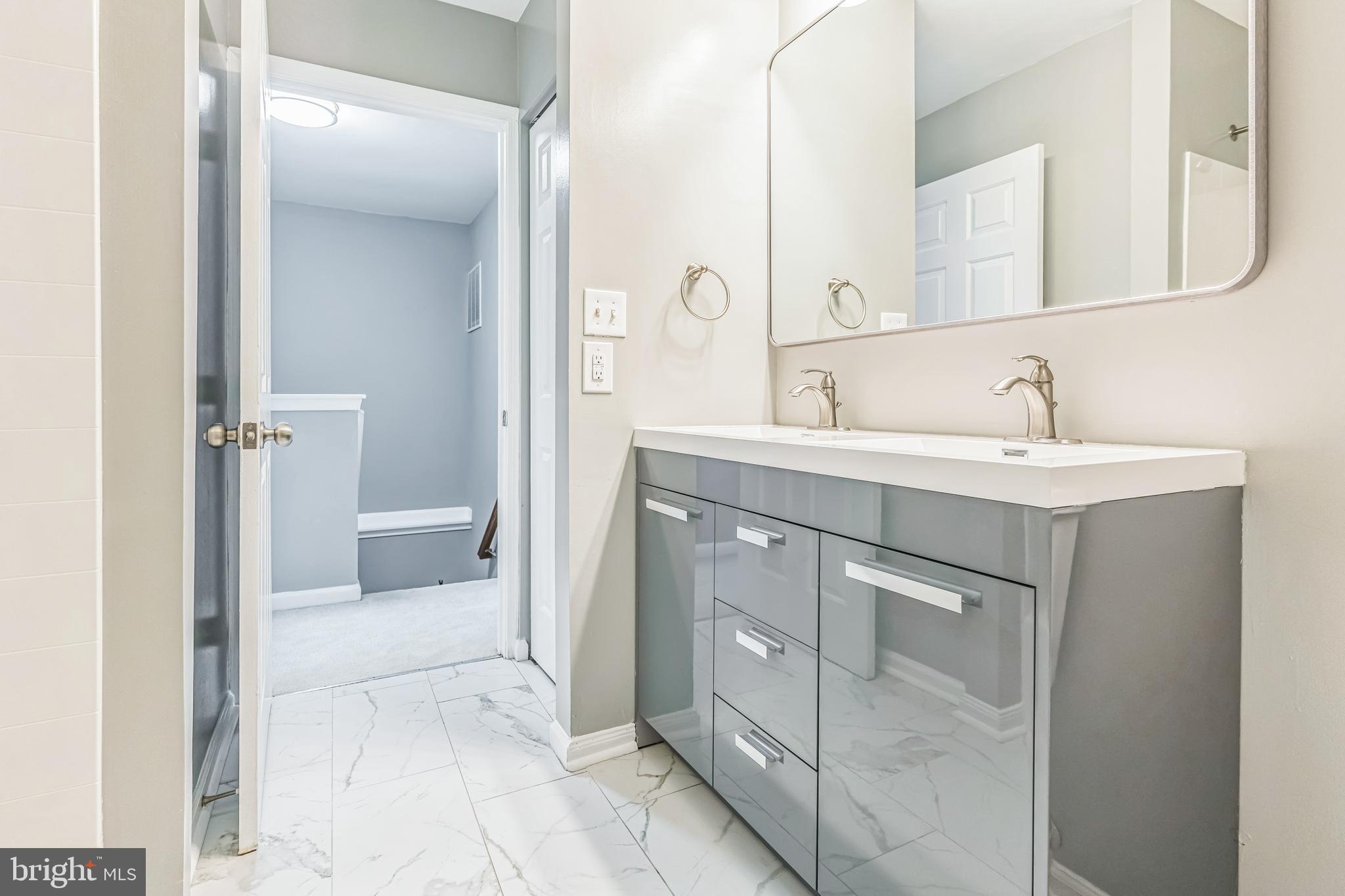 MAPLE POINTE - Residential