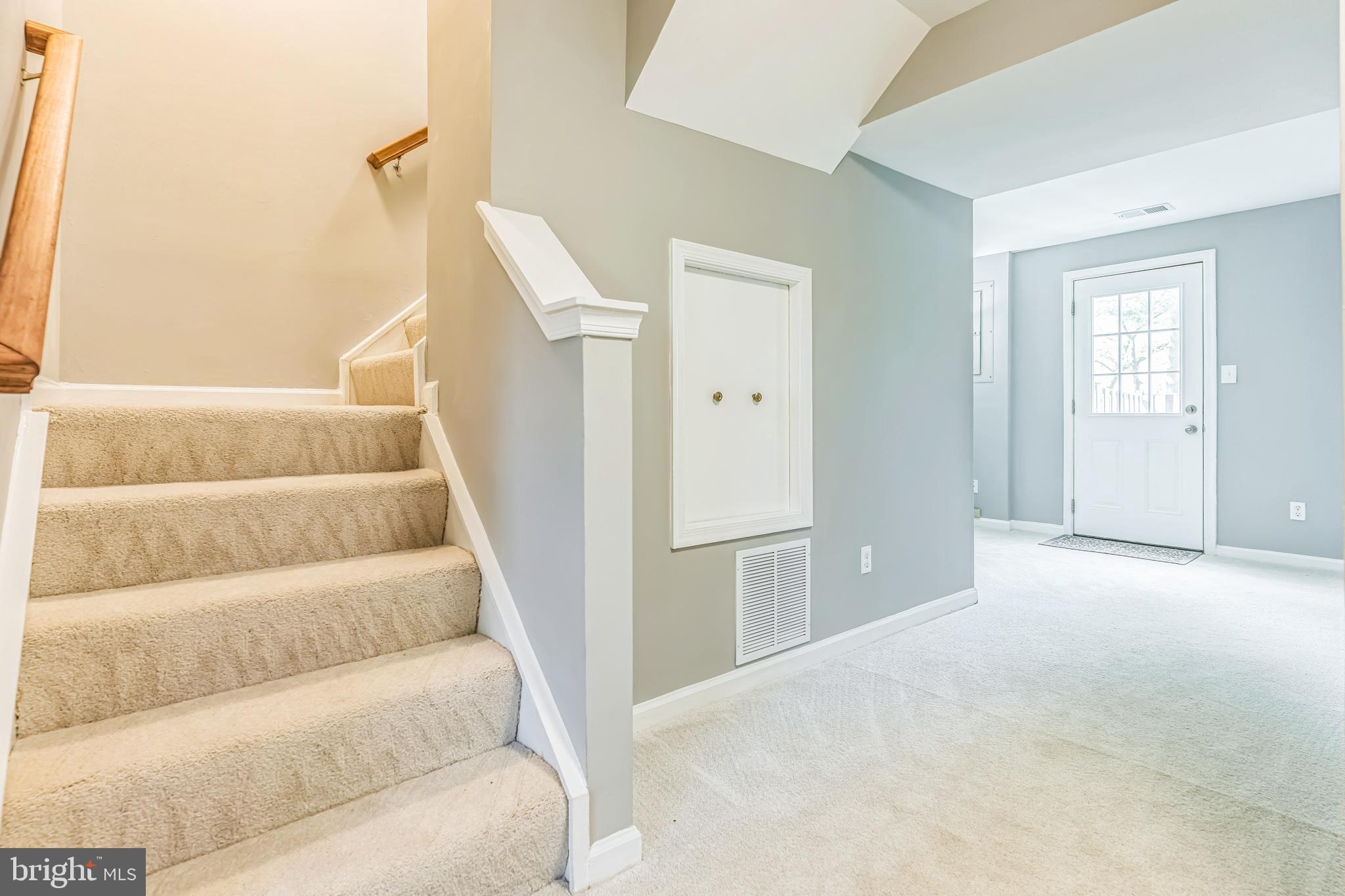 MAPLE POINTE - Residential