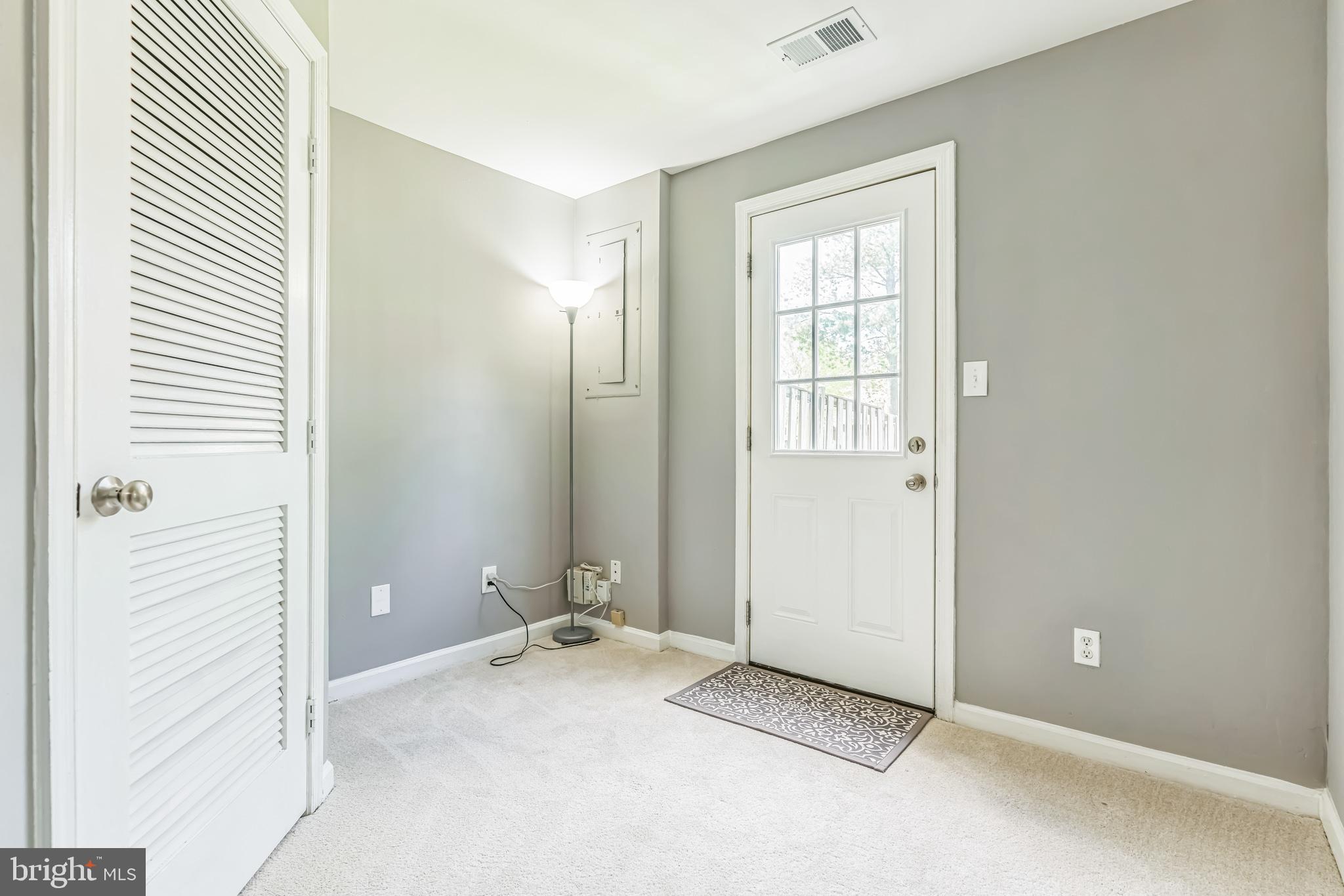 MAPLE POINTE - Residential