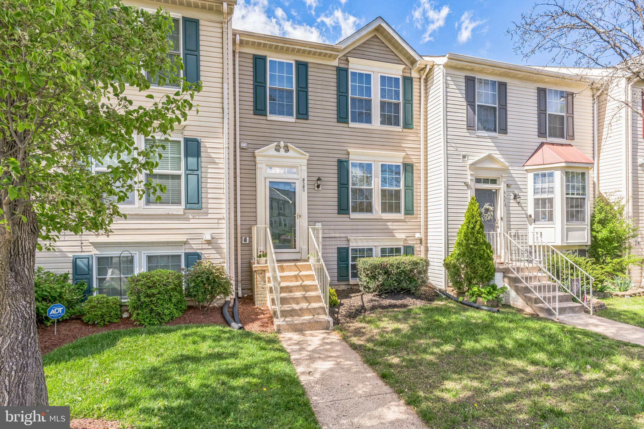 MAPLE POINTE - Residential