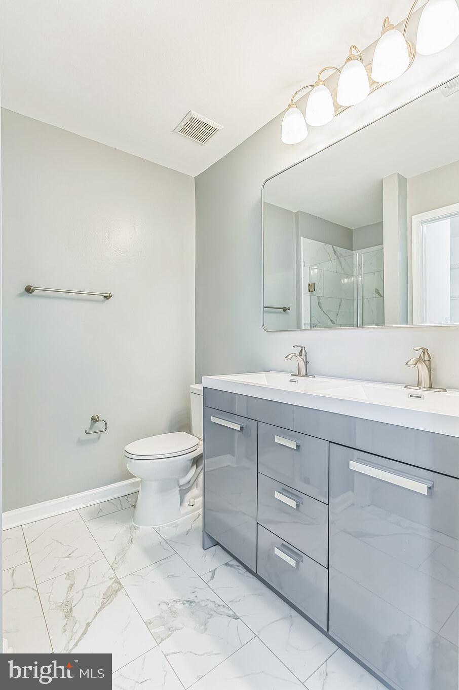 MAPLE POINTE - Residential