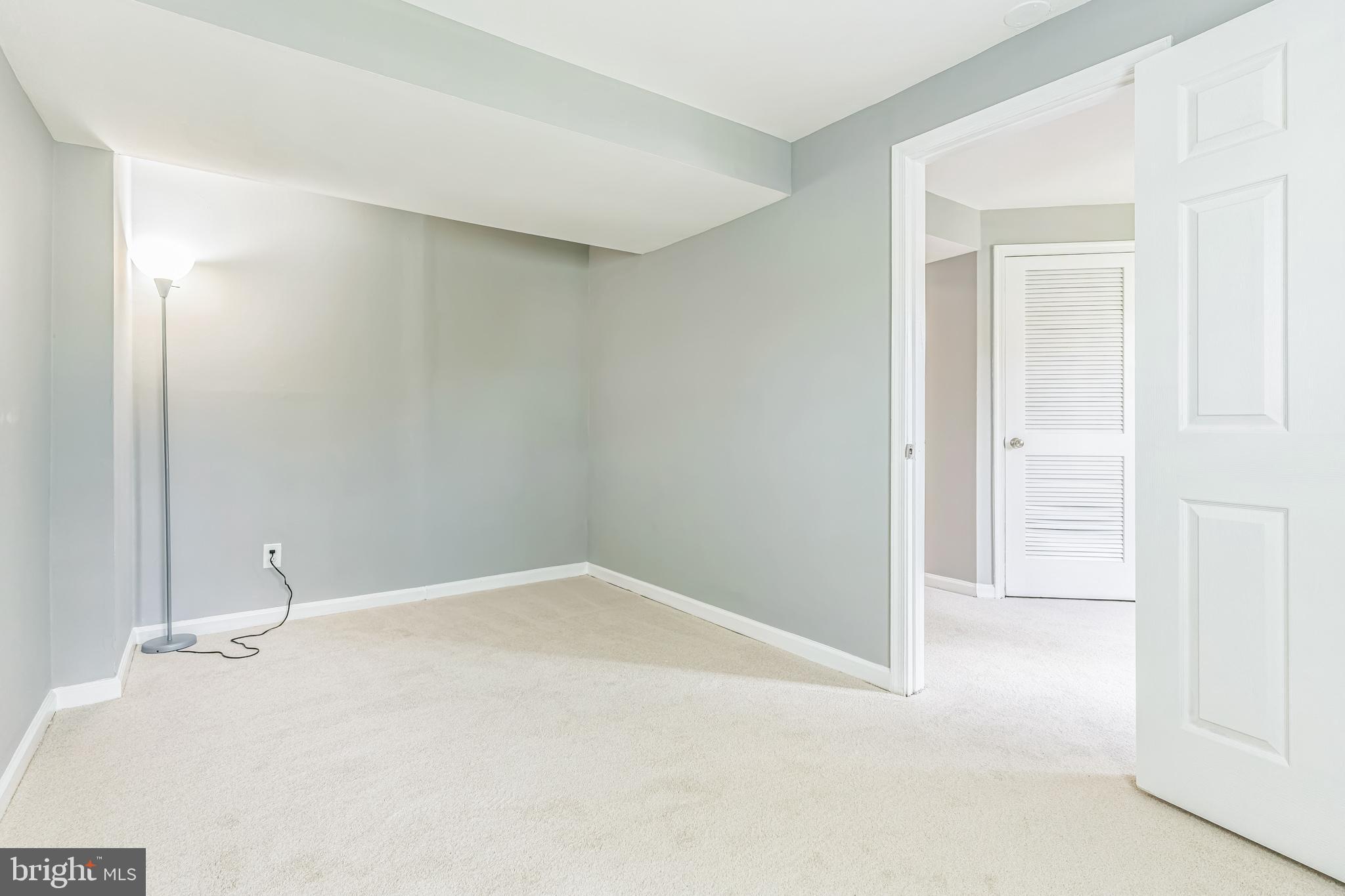 MAPLE POINTE - Residential