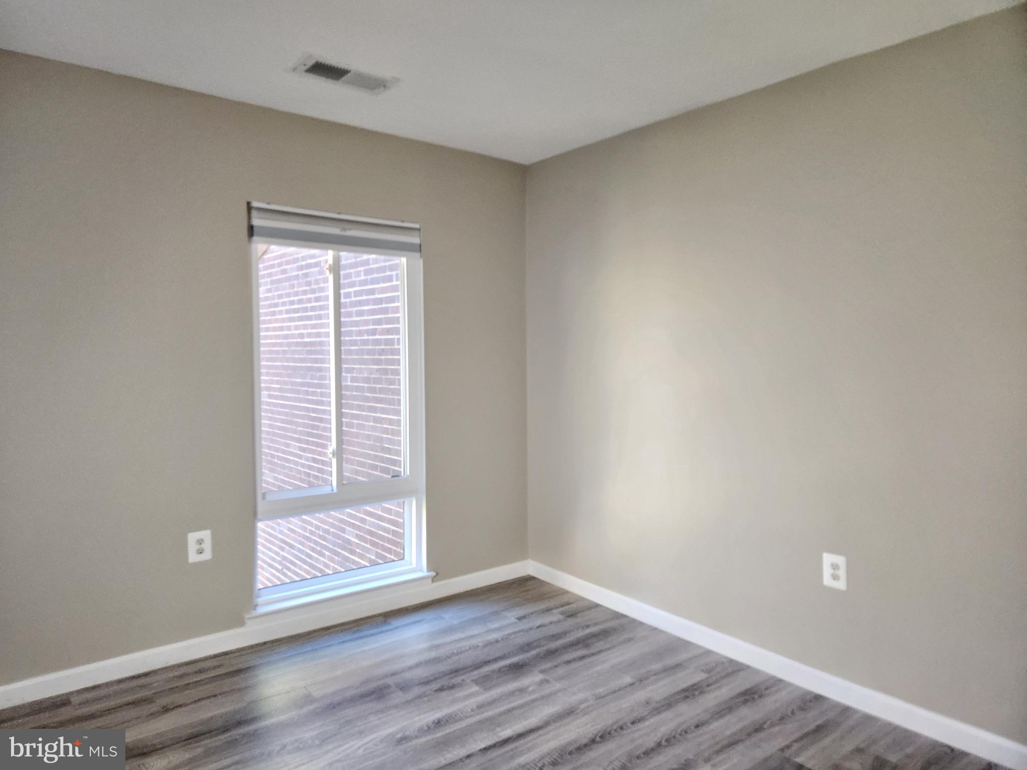 BRISTOW VILLAGE - Residential Lease