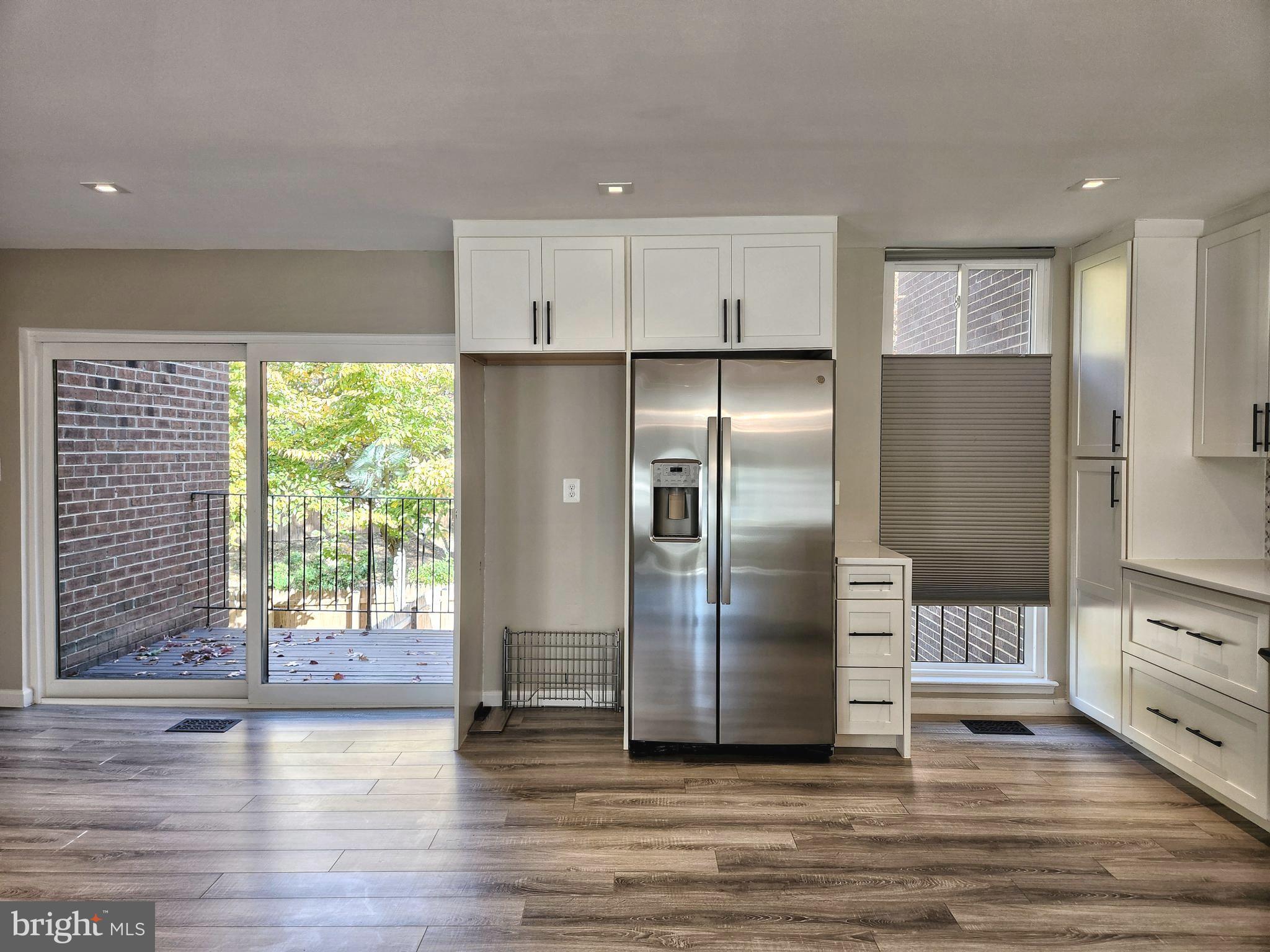 BRISTOW VILLAGE - Residential Lease