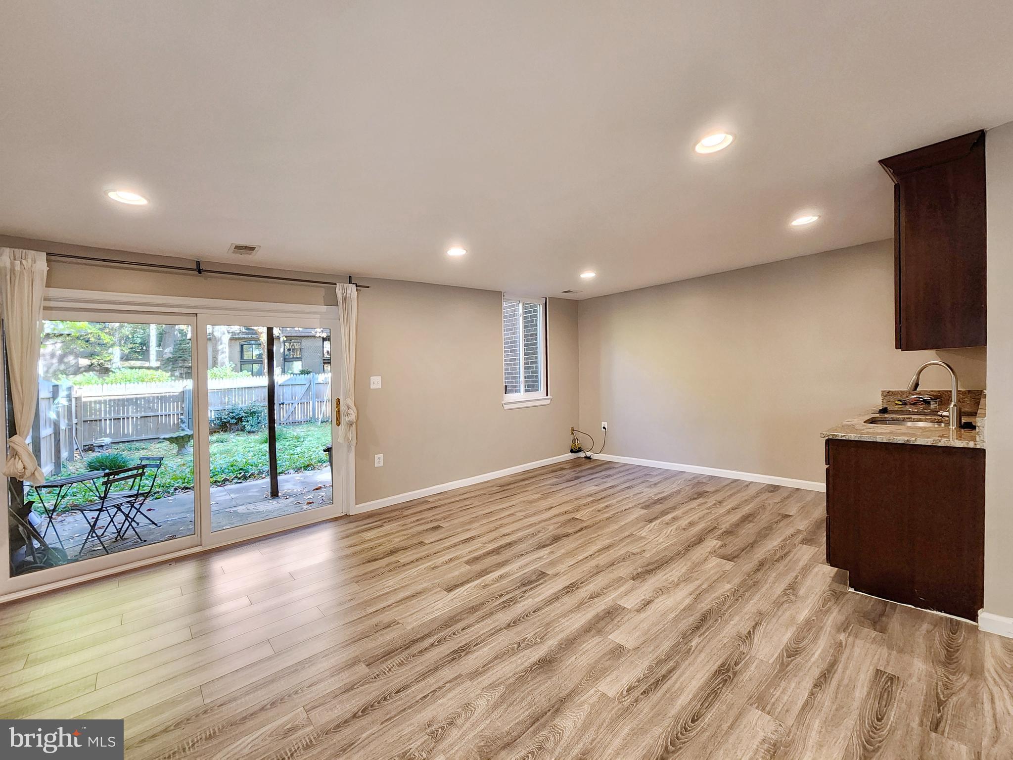 BRISTOW VILLAGE - Residential Lease