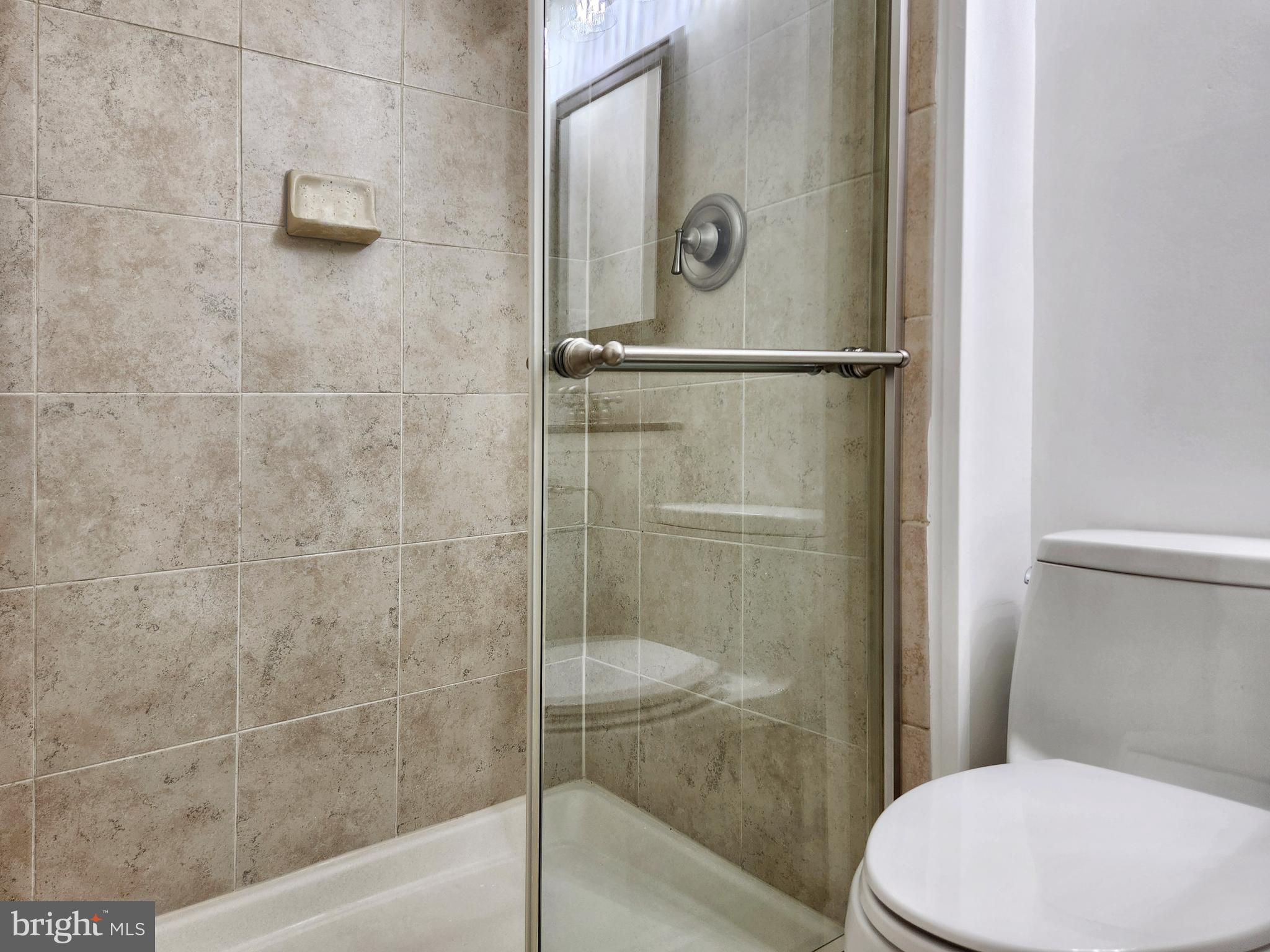 BRISTOW VILLAGE - Residential Lease