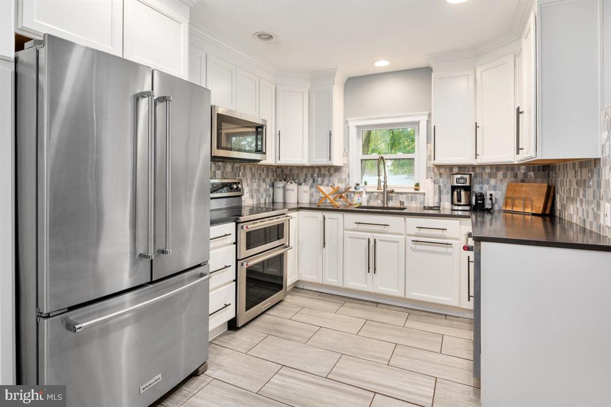 SYLVAN SHORES - Residential