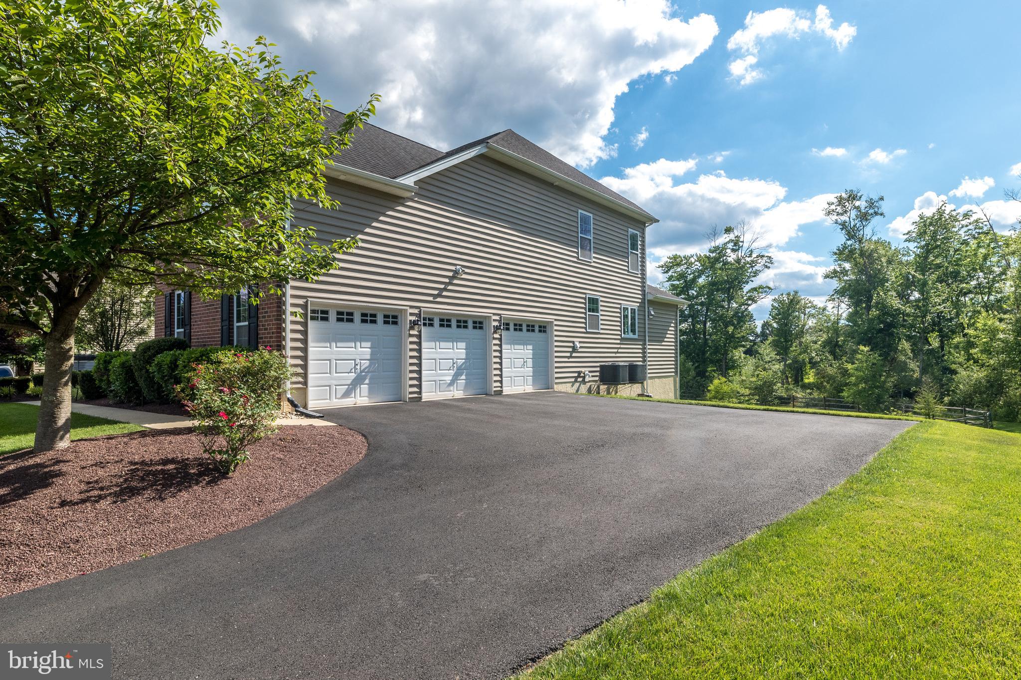 WARRINGTON GLEN - Residential