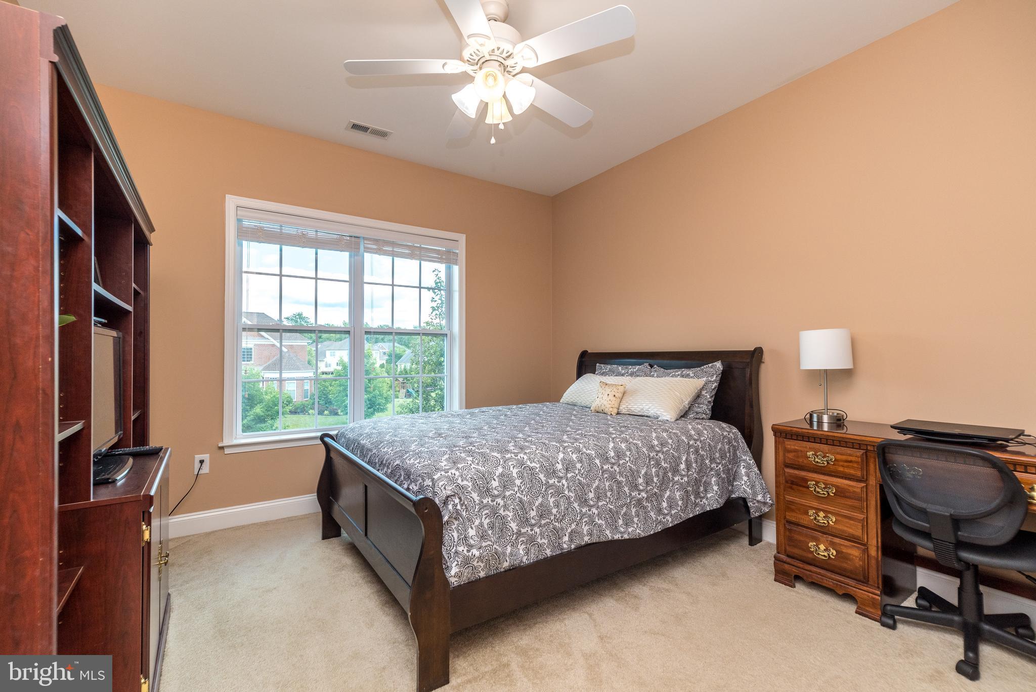 WARRINGTON GLEN - Residential