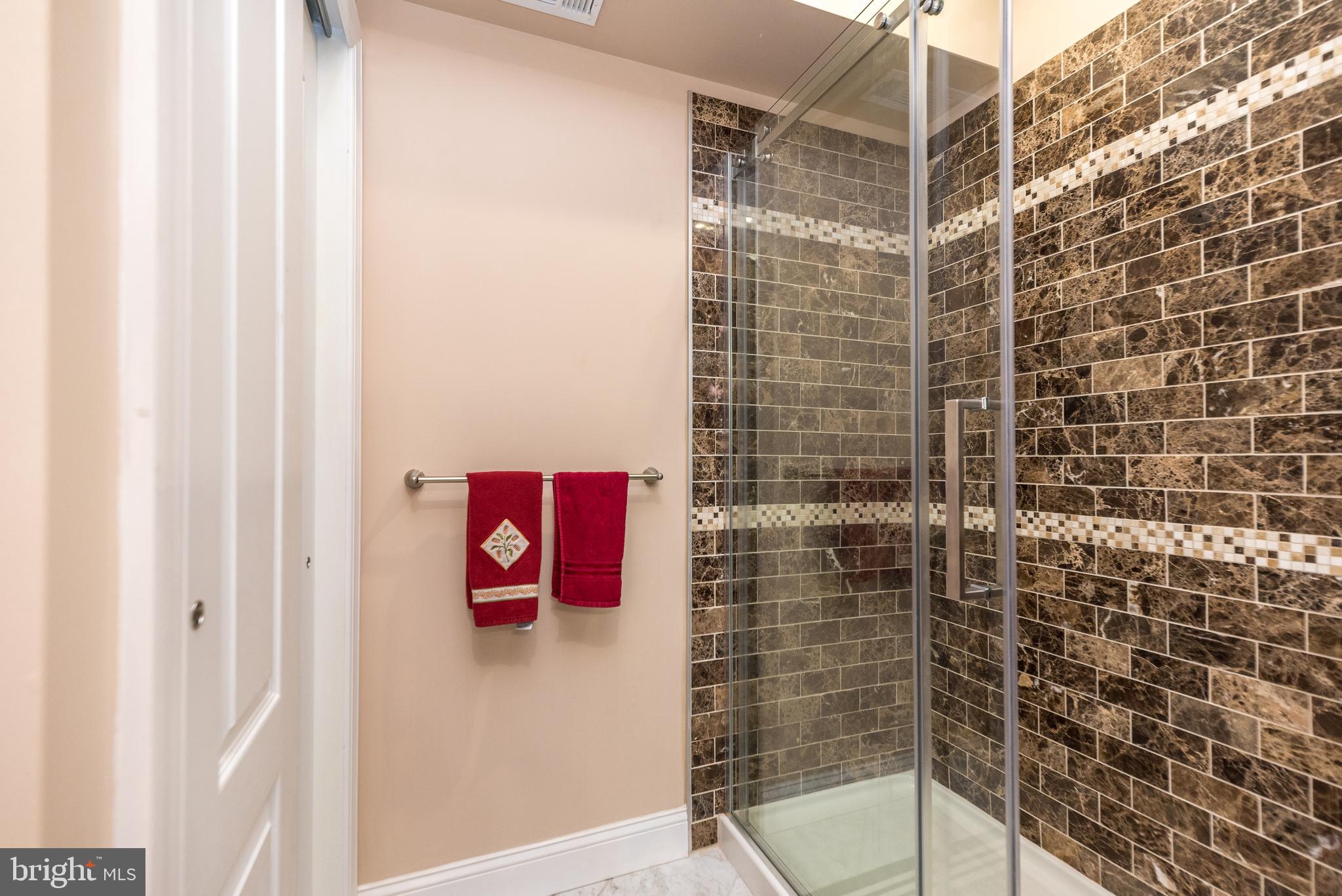 WARRINGTON GLEN - Residential