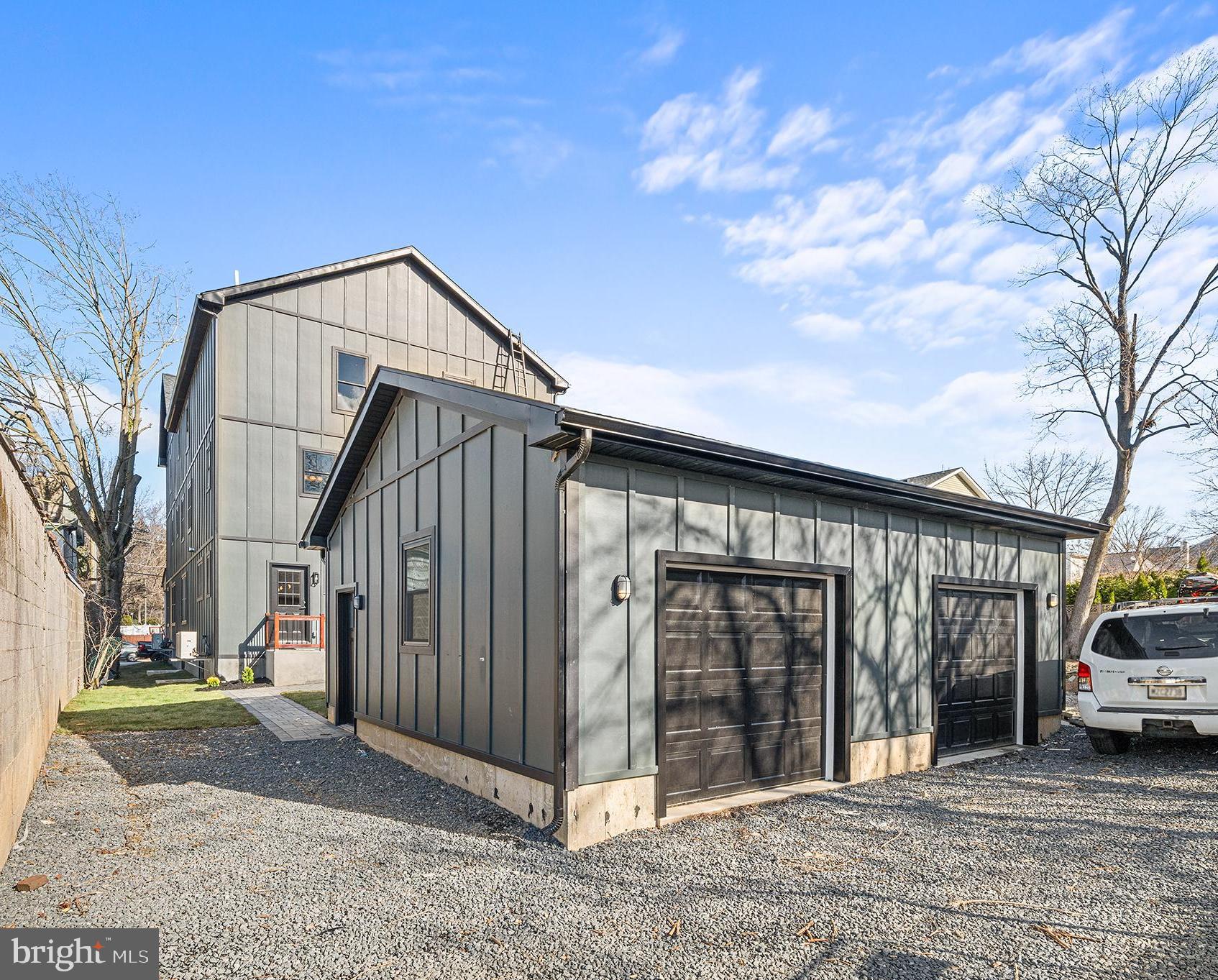 BRYN MAWR - Residential