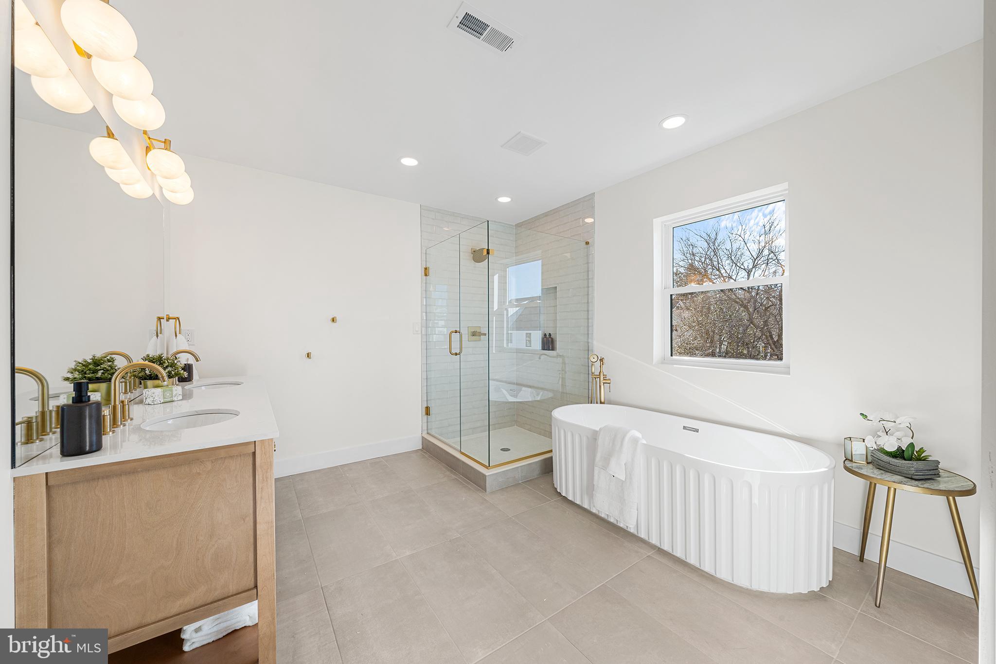 BRYN MAWR - Residential