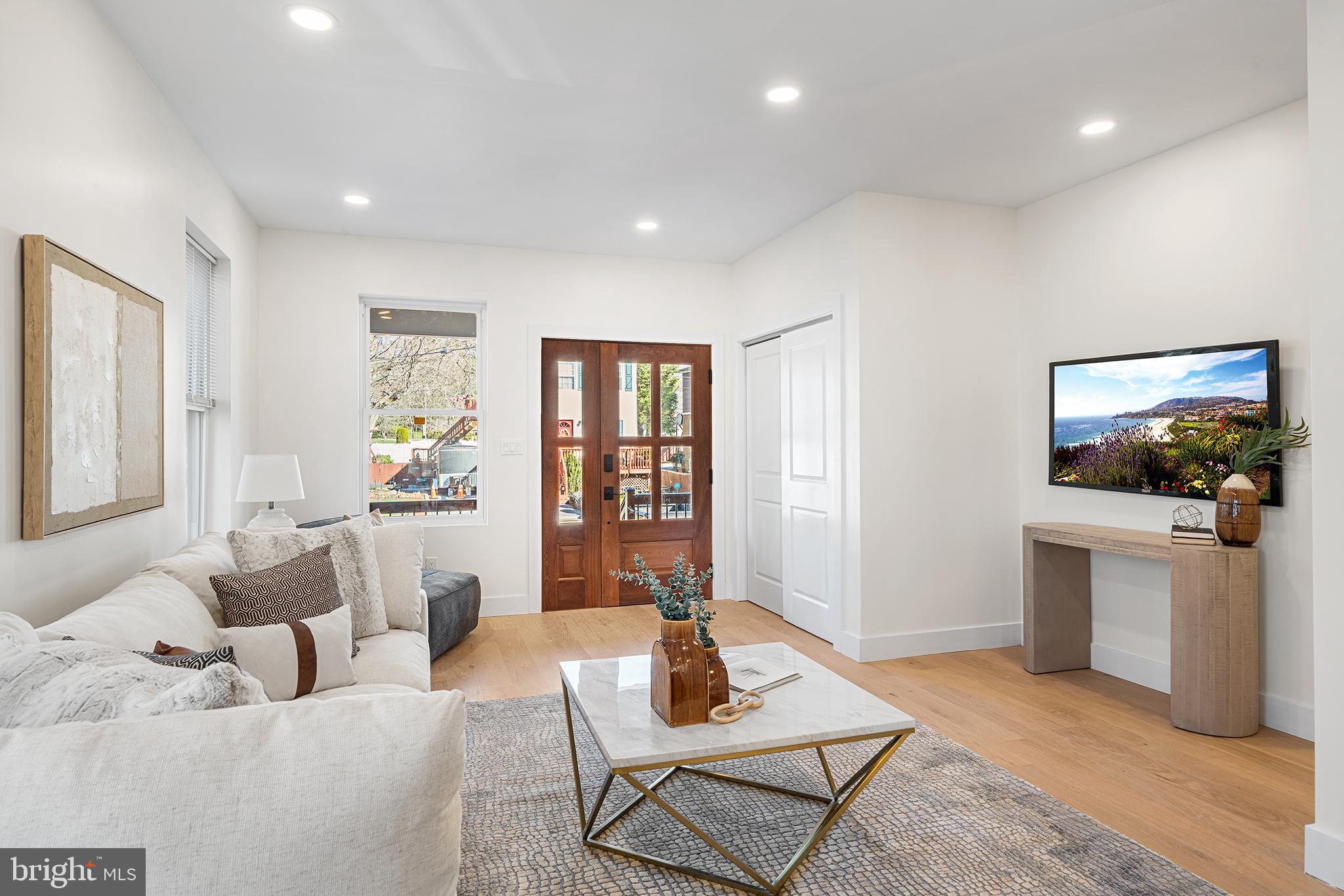 BRYN MAWR - Residential