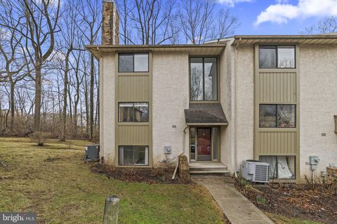 Photo of 431 Lynetree Dr, WEST CHESTER, PA 19380 (MLS # PACT2118780)