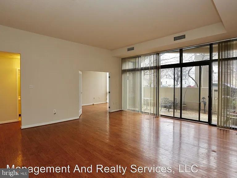 1530 KEY BOULEVARD N 104